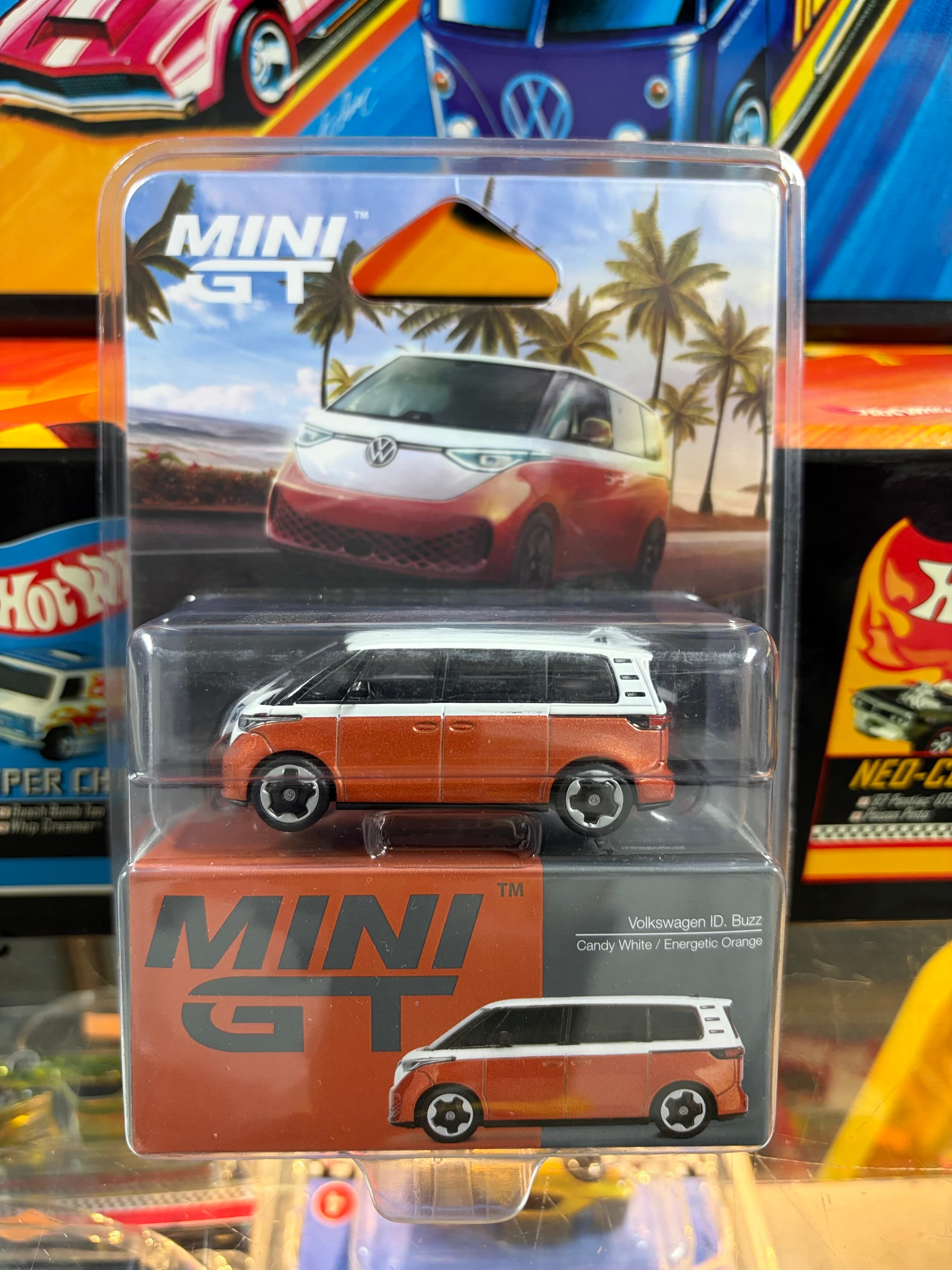 Mini GT #1061 Volkswagen ID.Buzz Candy White / Energetic Orange