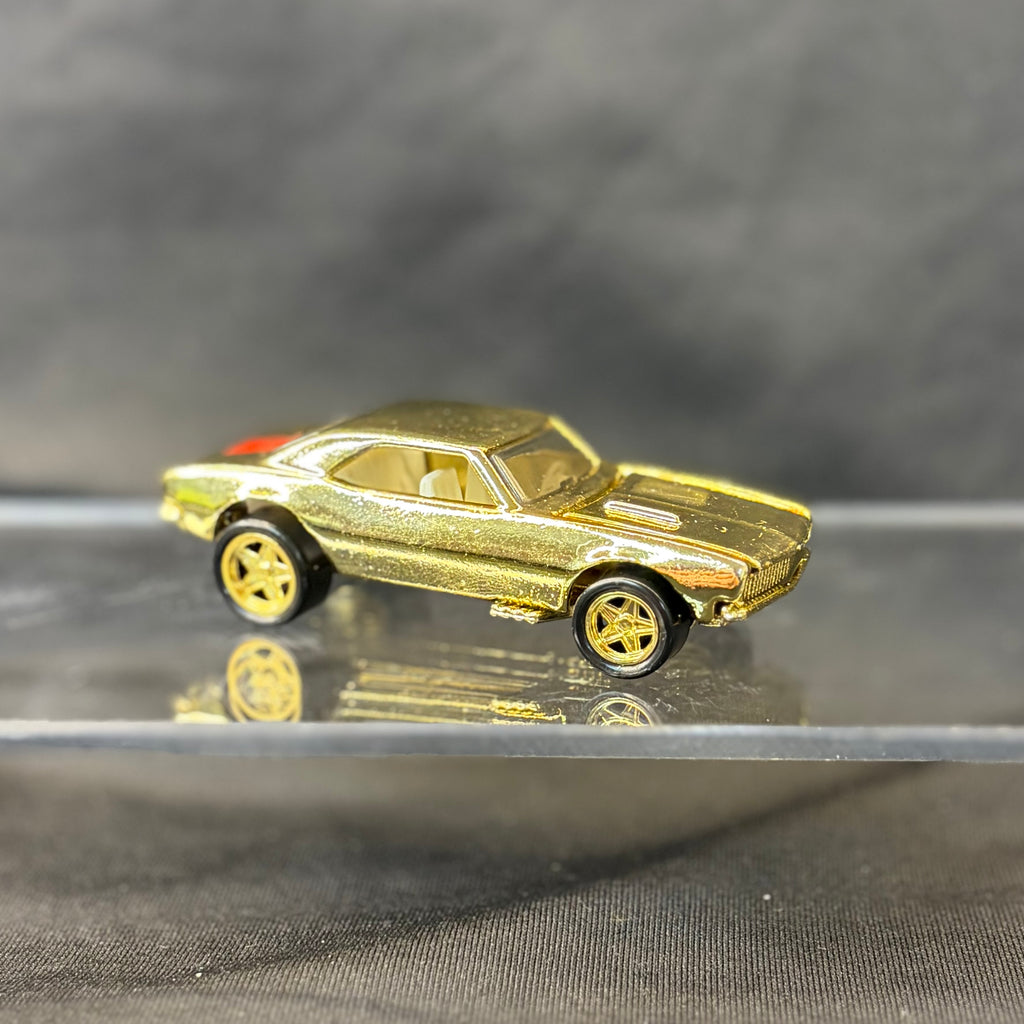 Hot Wheels '67 Camaro – 1995 FAO Schwarz Gold Series II