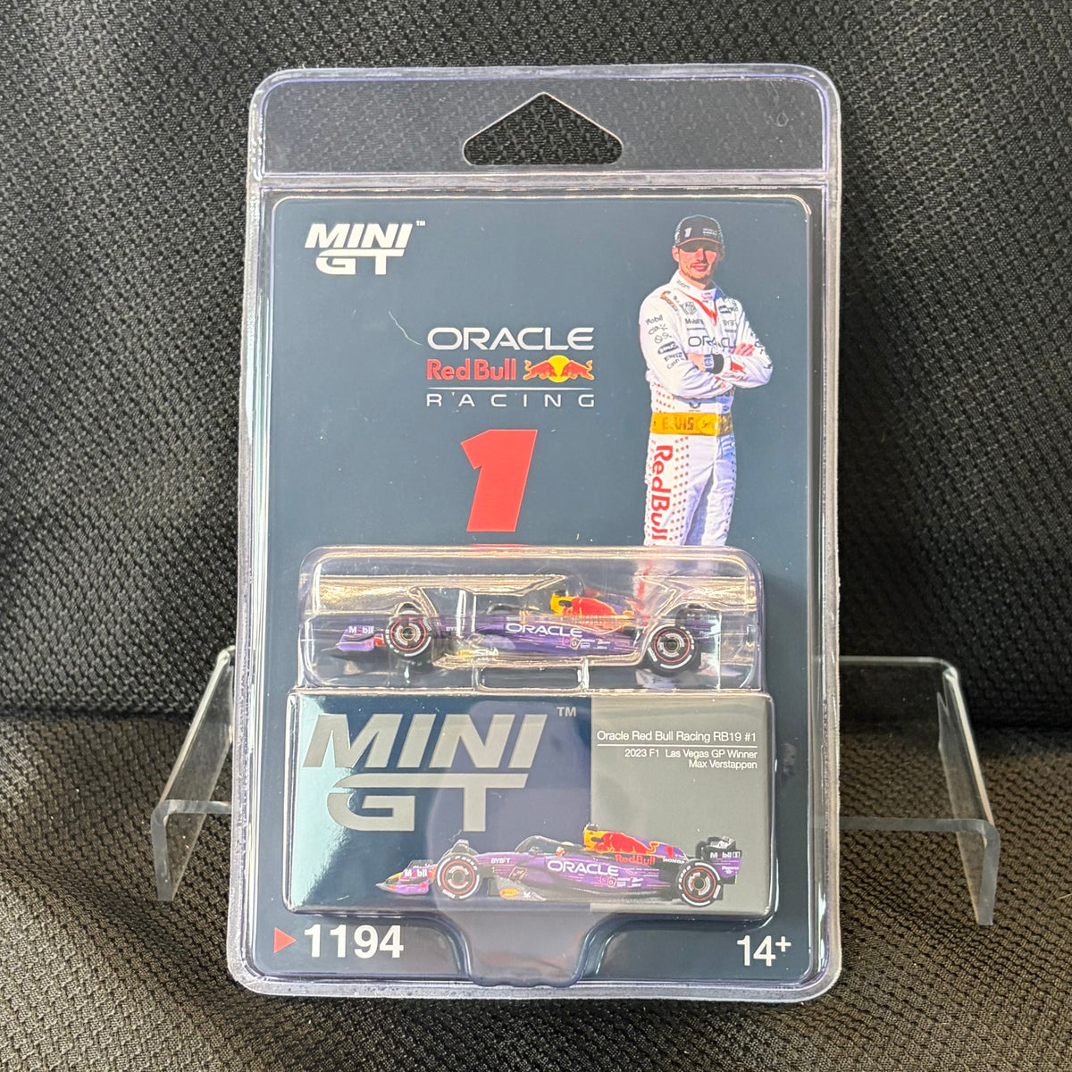 Mini GT #1194 Red Bull RB19 #1 Max Verstappen 2023 Las Vegas GP Winner