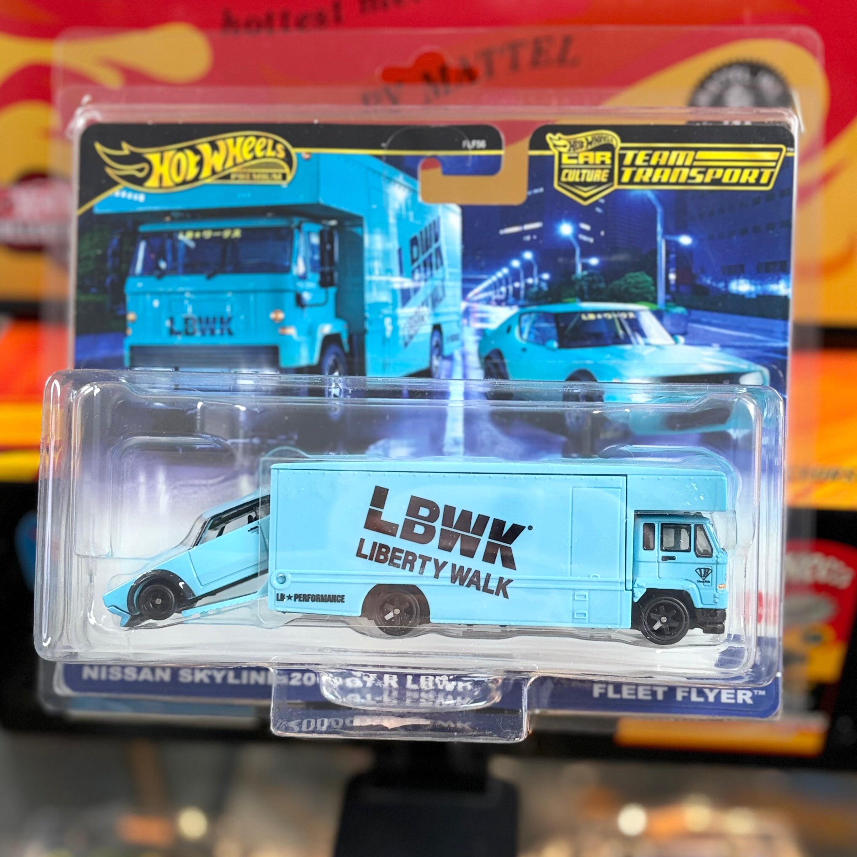Hot Wheels Car Culture Team Transport LBWK Nissan Skyline GT-R with Fleet Flyer