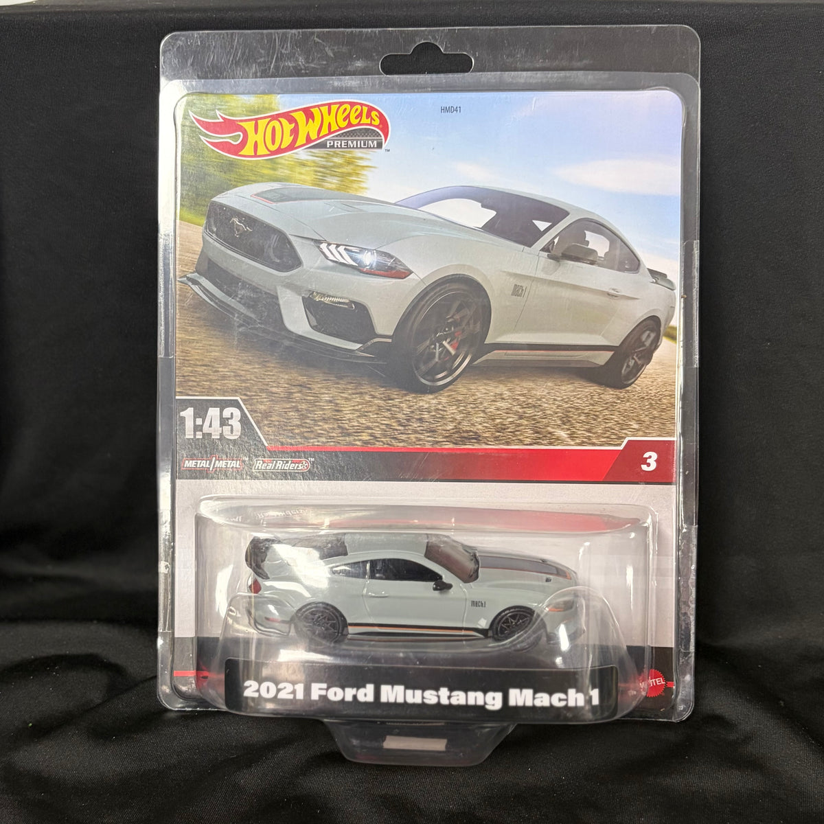 Hot Wheels Premium 2021 Ford Mustang Mach 1