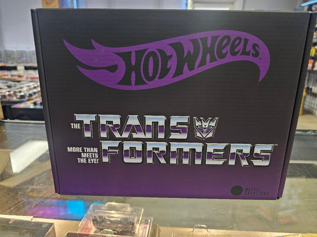 Hot Wheels Transformers Nemesis Prime