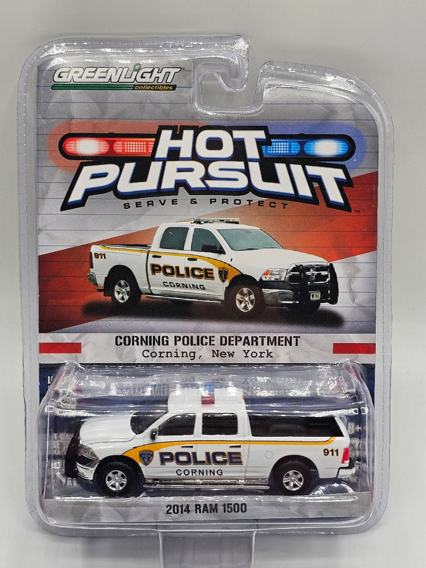 Greenlight Hot Pursuit 2014 Ram 1500 Corning Police Department