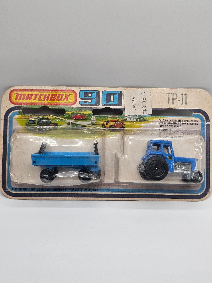 1978 Matchbox SuperFast 900 TP-11 Ford Tractor towing Hay Trailer