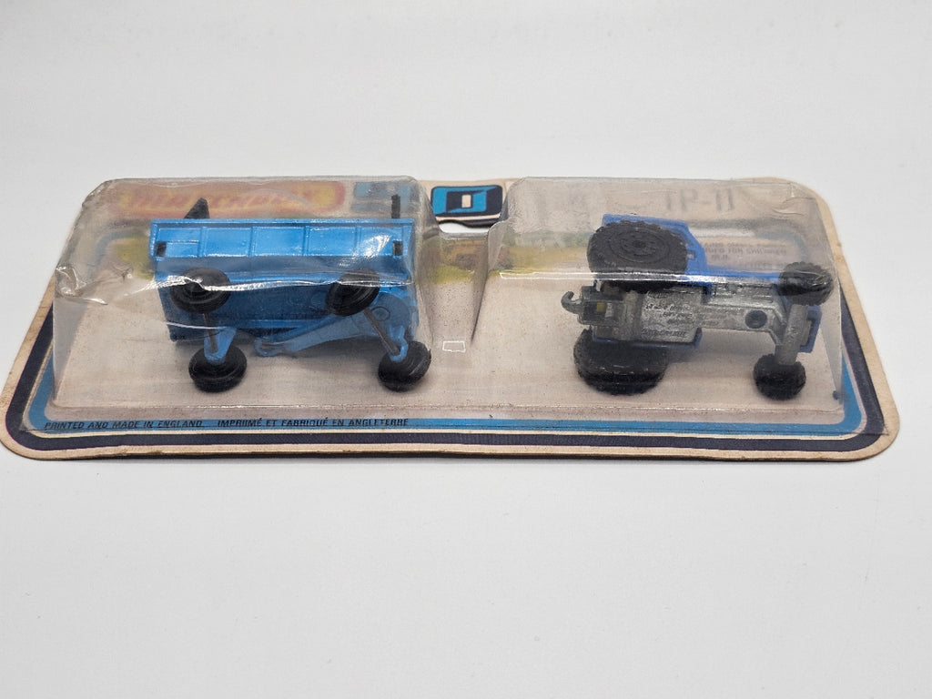 1978 Matchbox SuperFast 900 TP-11 Ford Tractor towing Hay Trailer