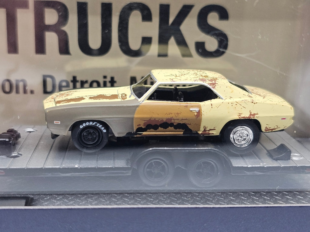 M2 Machines Auto Hauler 89 1973 GMC Sierra 3500 and 1969 Chevy Camaro RS