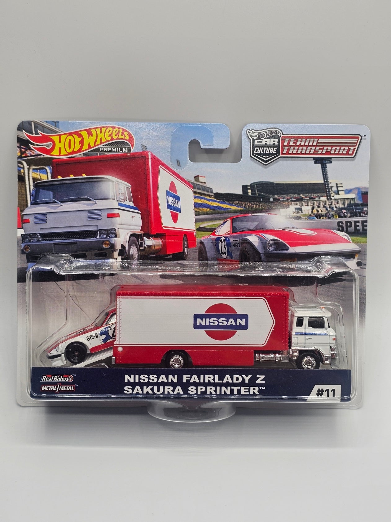 Hot Wheels Team Transport #11 Nissan Fairlady Z Sakura Sprinter