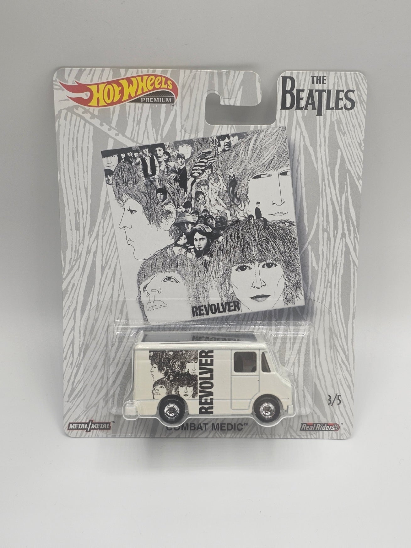 Hot Wheels Premium The Beatles Combat Medic Van