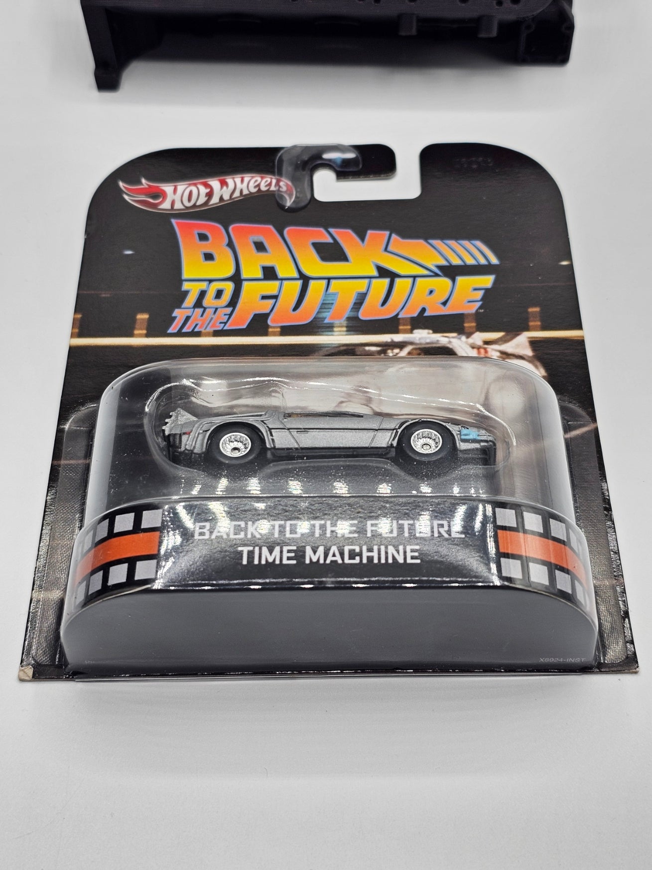Hot Wheels Retro Entertainment – Back to the Future Time Machine