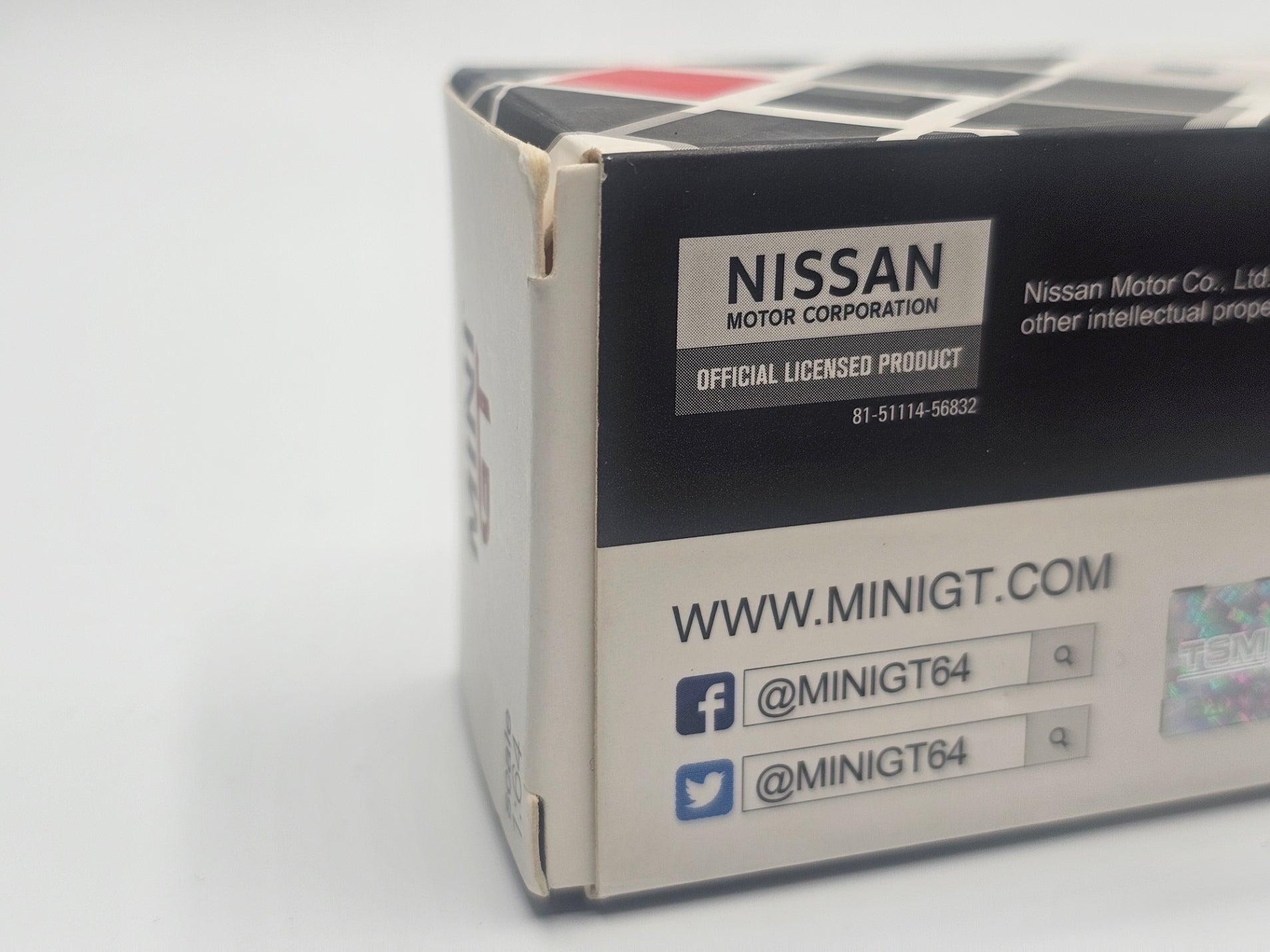 MINI GT #107 Nissan Skyline GT-R (R32) Nismo S-Tune – Silver