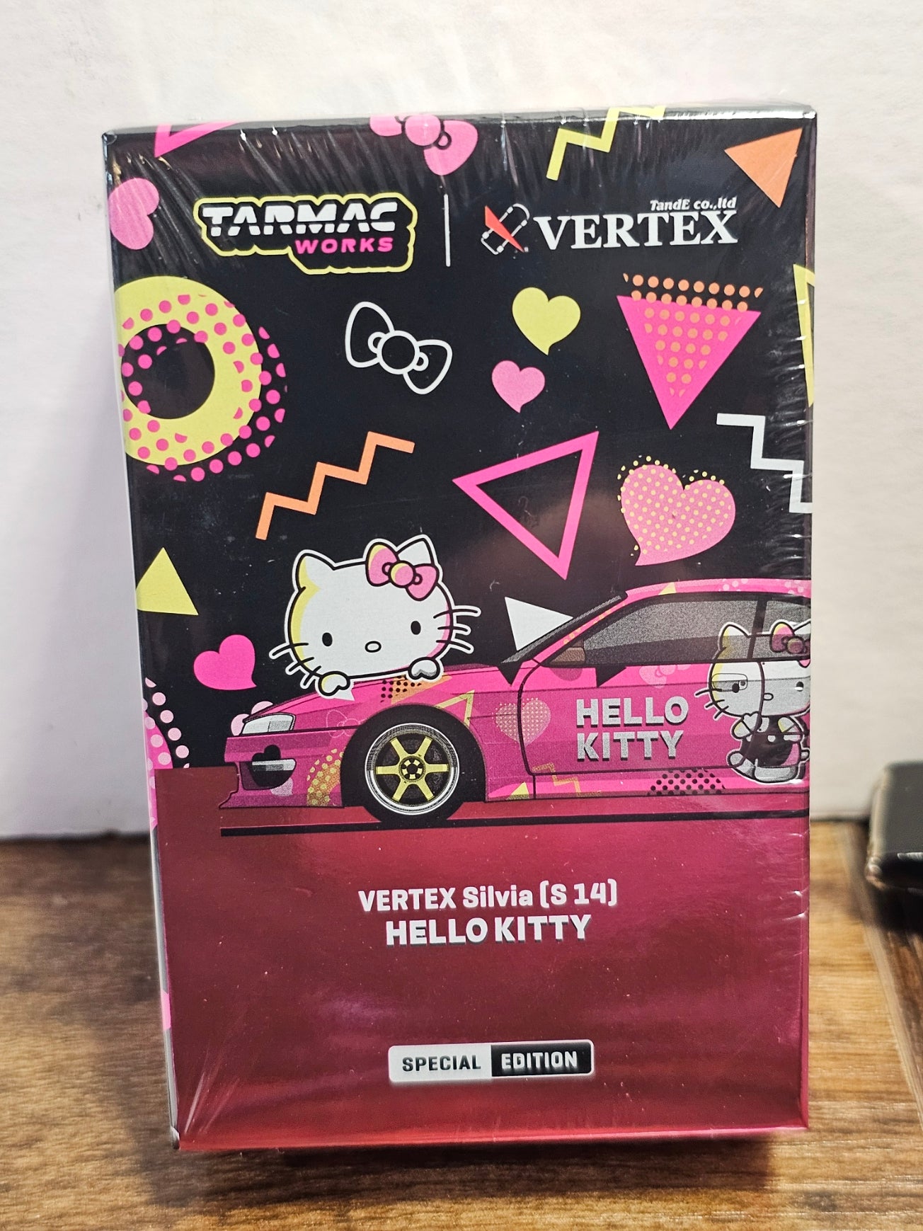 Tarmac Works 1:64 VERTEX Silvia (S14) Hello Kitty Pink Chrome CLDC Exclusive