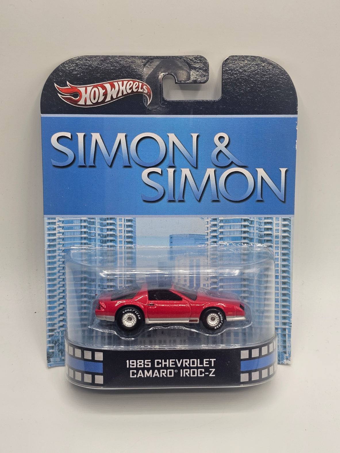 Hot Wheels Retro Entertainment Simon & Simon '85 Camaro IROC-Z