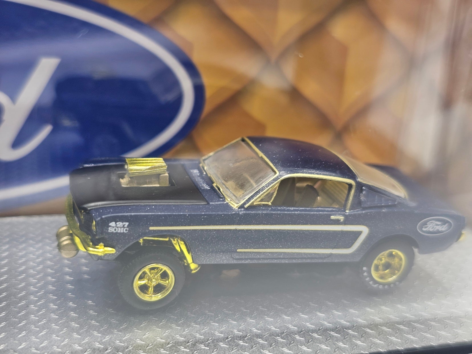 M2 Machines Auto Hauler 87 1990 Ford C-8000 w/ 1966 Ford Mustang Gasser Chase