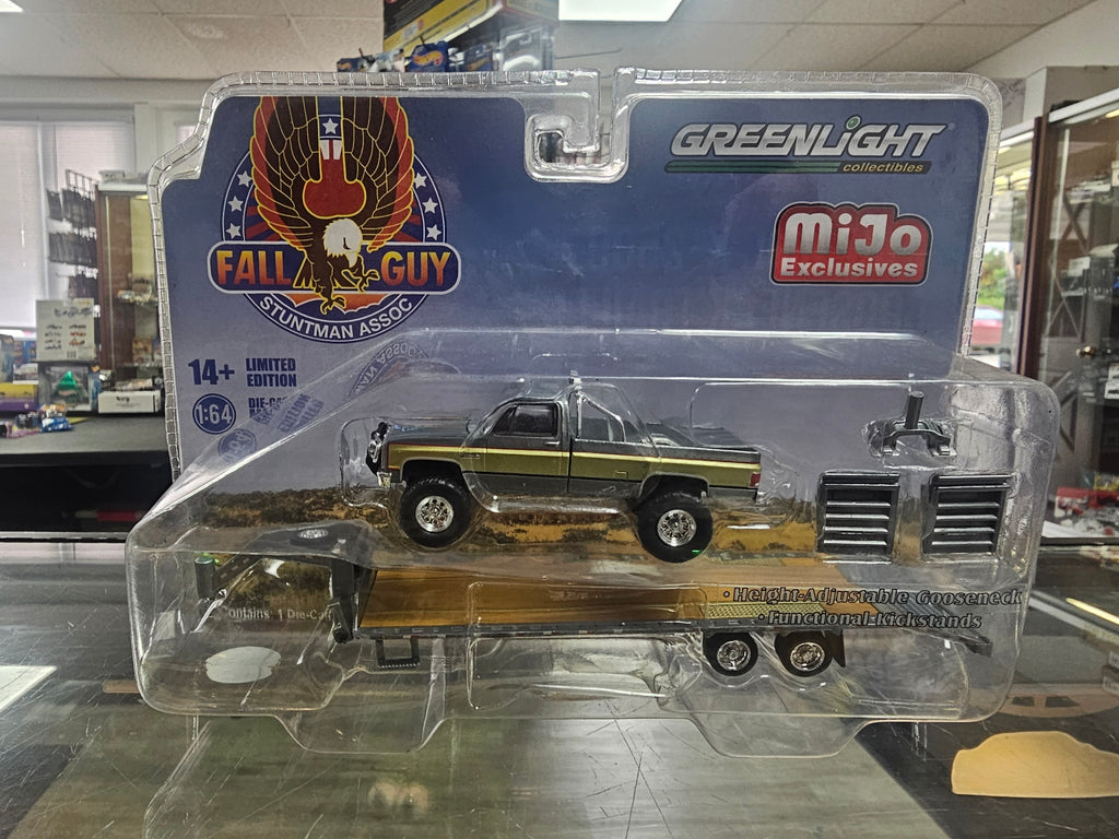 Greenlight Fall Guy 1982 GMC K-2500 with Gooseneck Trailer Chase Edition