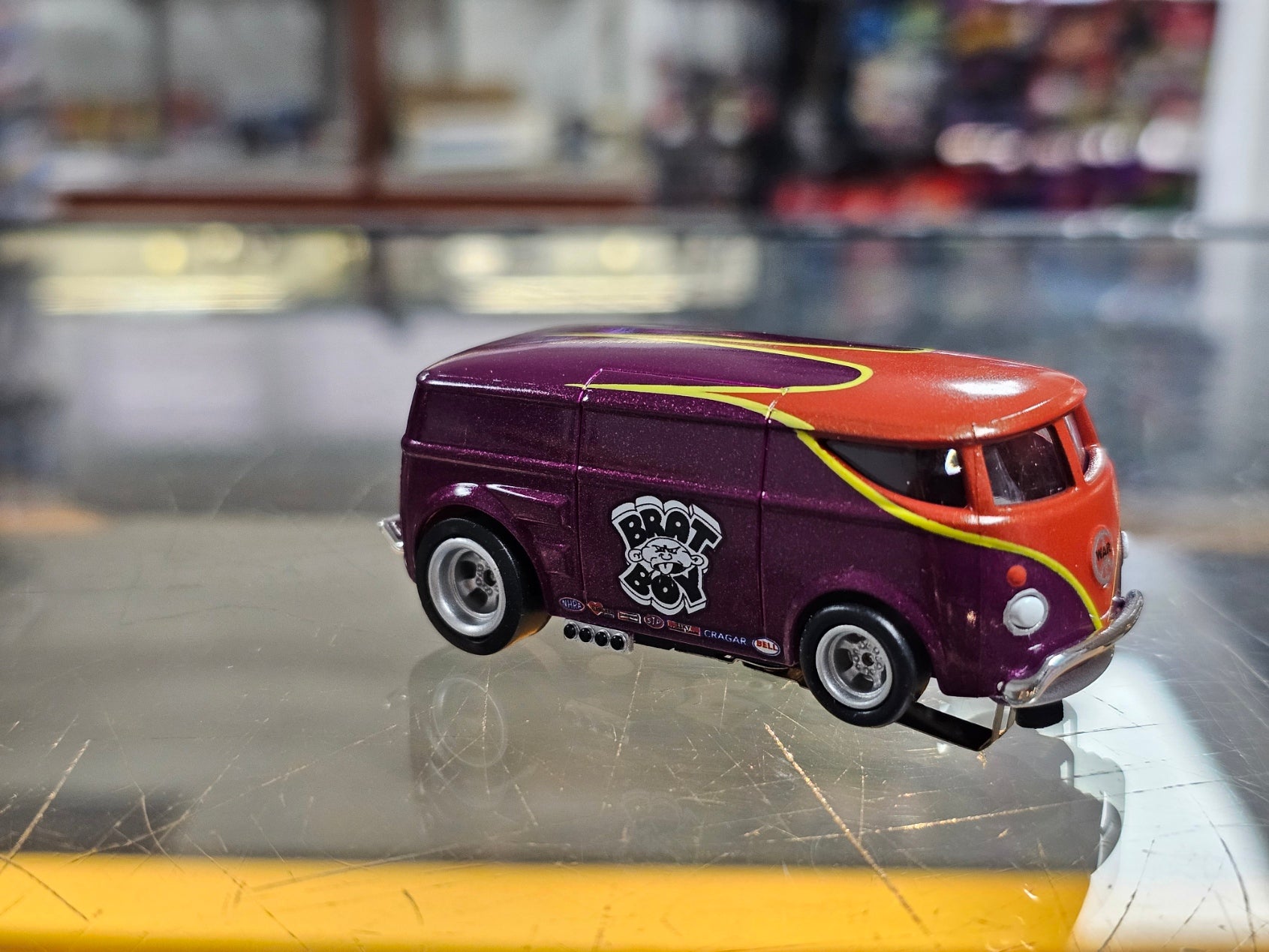 Auto World 4-Gear Baja Bandito Brat Boy VW Slot Car Van
