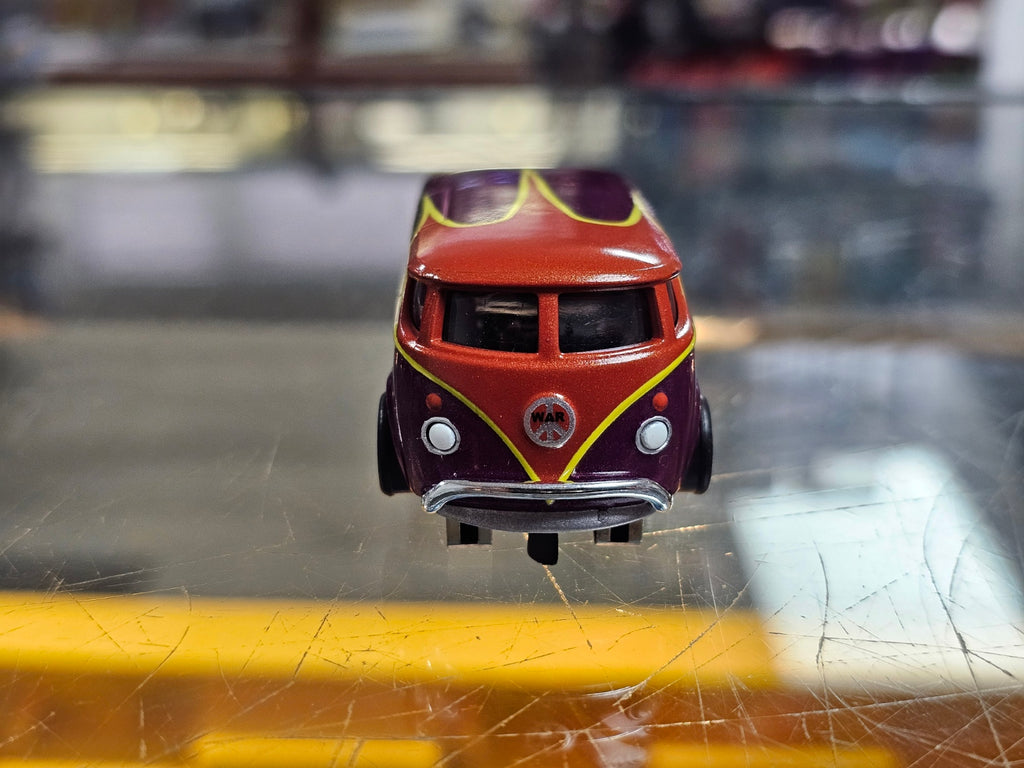Auto World 4-Gear Baja Bandito Brat Boy VW Slot Car Van