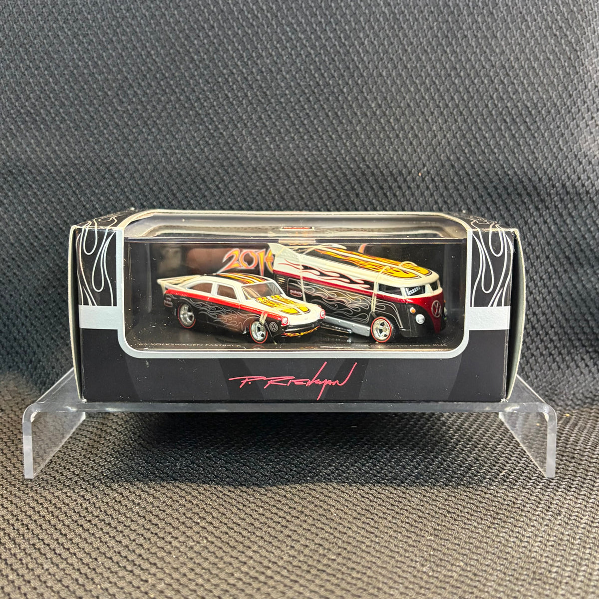 Hot Wheels 2010 Japan Convention 2-Car Set VW Drag Bus & VW Fastback