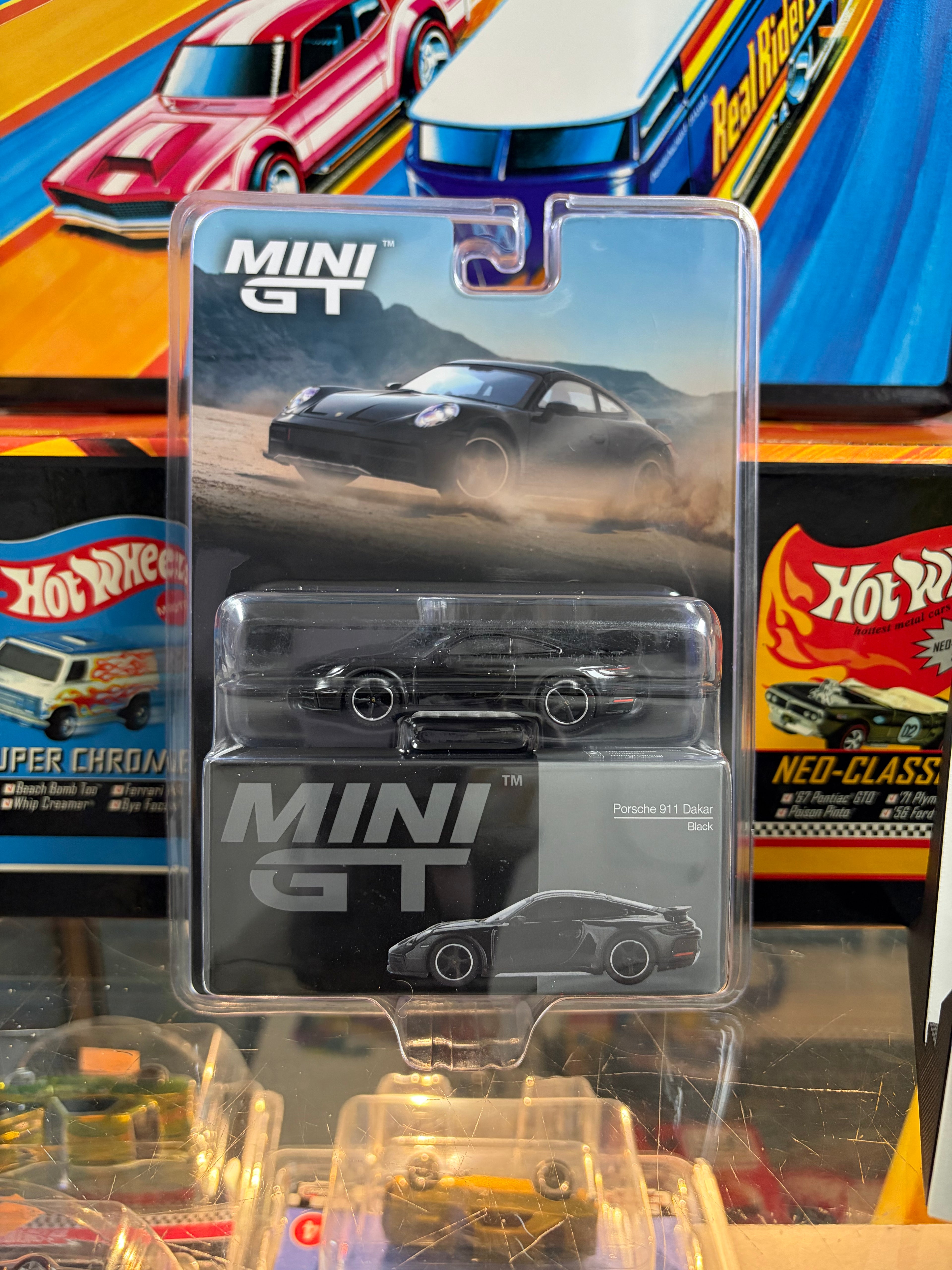 Mini GT #958 Porsche 911 Dakar - Black