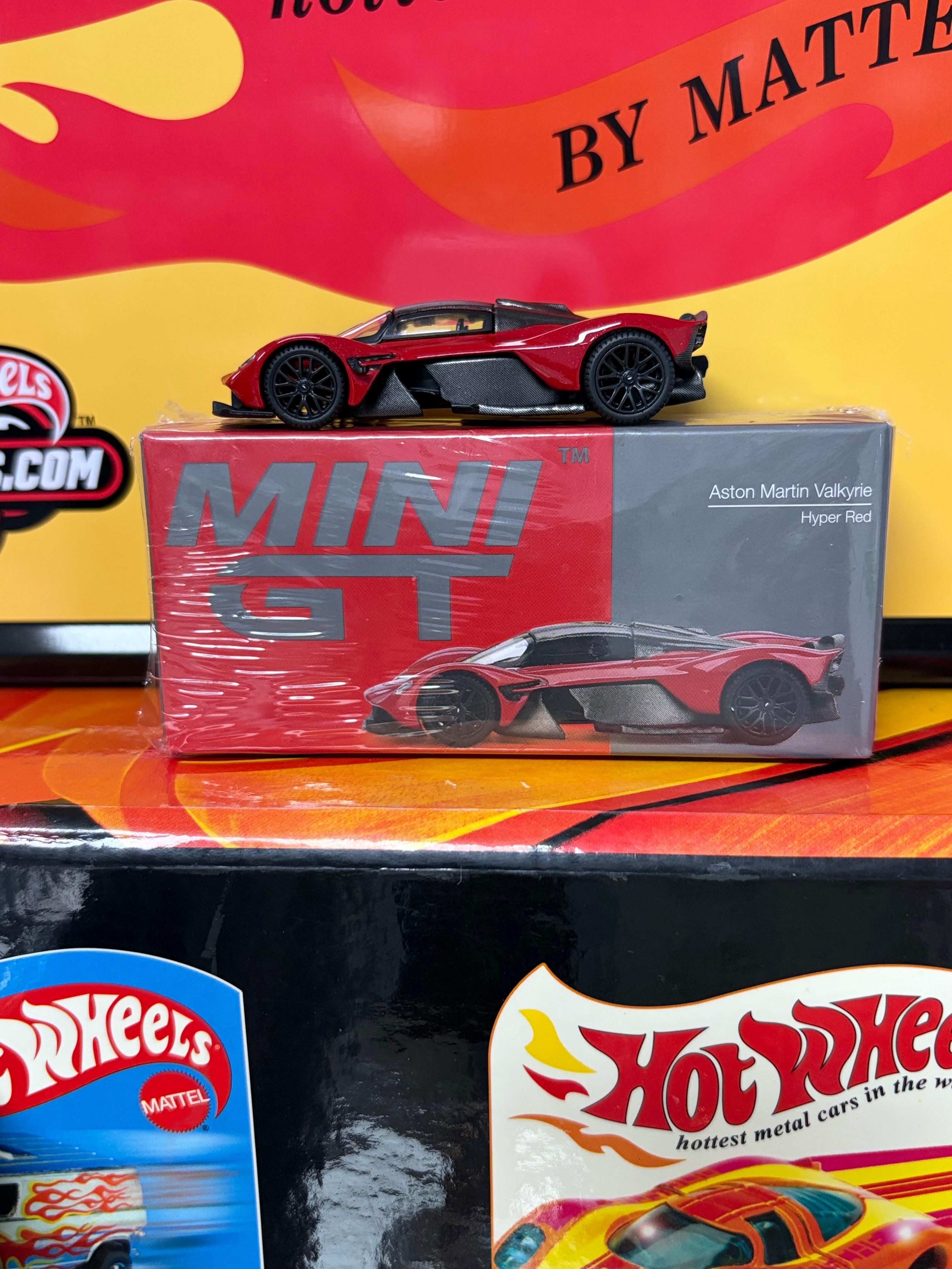 Mini GT #766 Aston Martin Valkyrie (LHD)