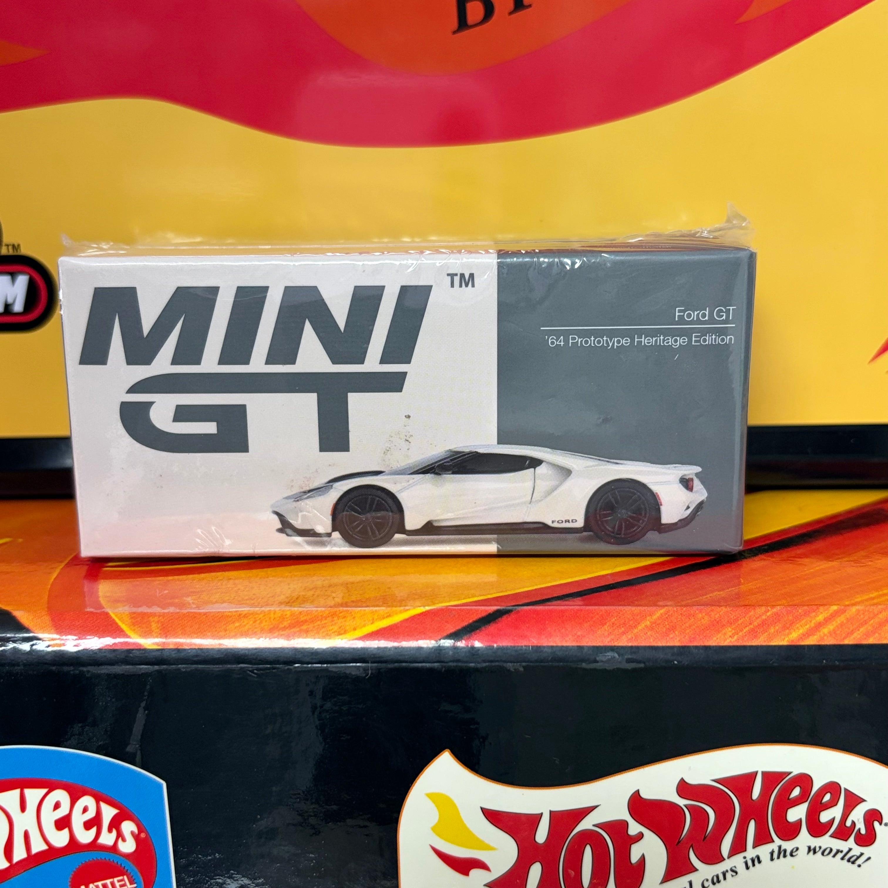 Mini GT #622 Ford GT '64 Prototype Heritage Edition (LHD)