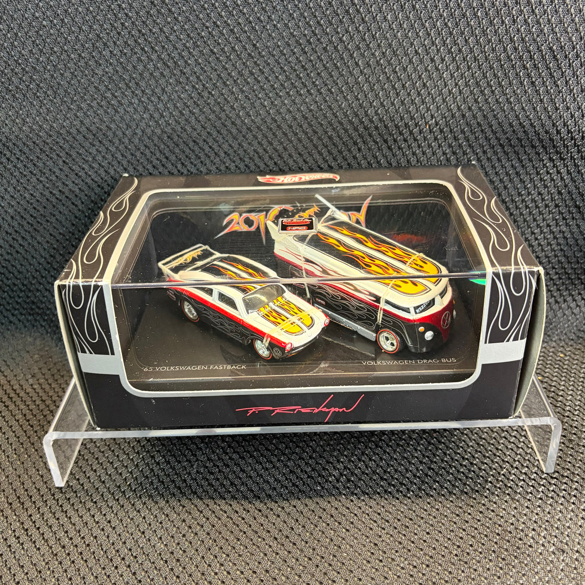 Hot Wheels 2010 Japan Convention 2-Car Set VW Drag Bus & VW Fastback