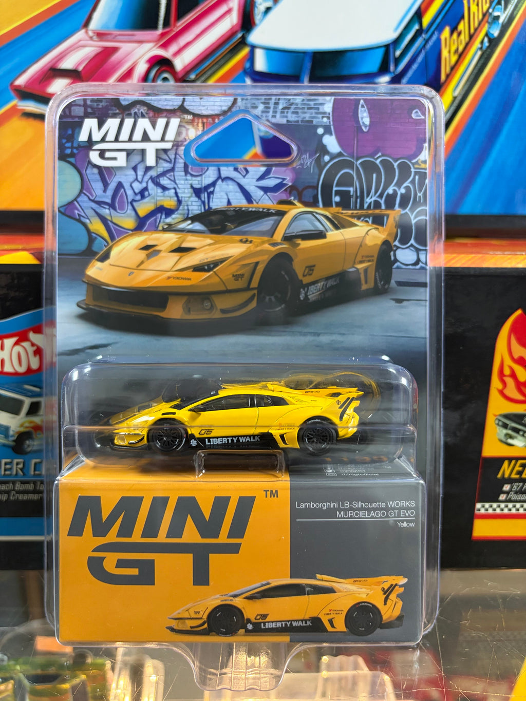Mini GT #1135 Lamborghini LB-Silhouette WORKS Murciélago GT Evo Yellow - Mini GT 1:64