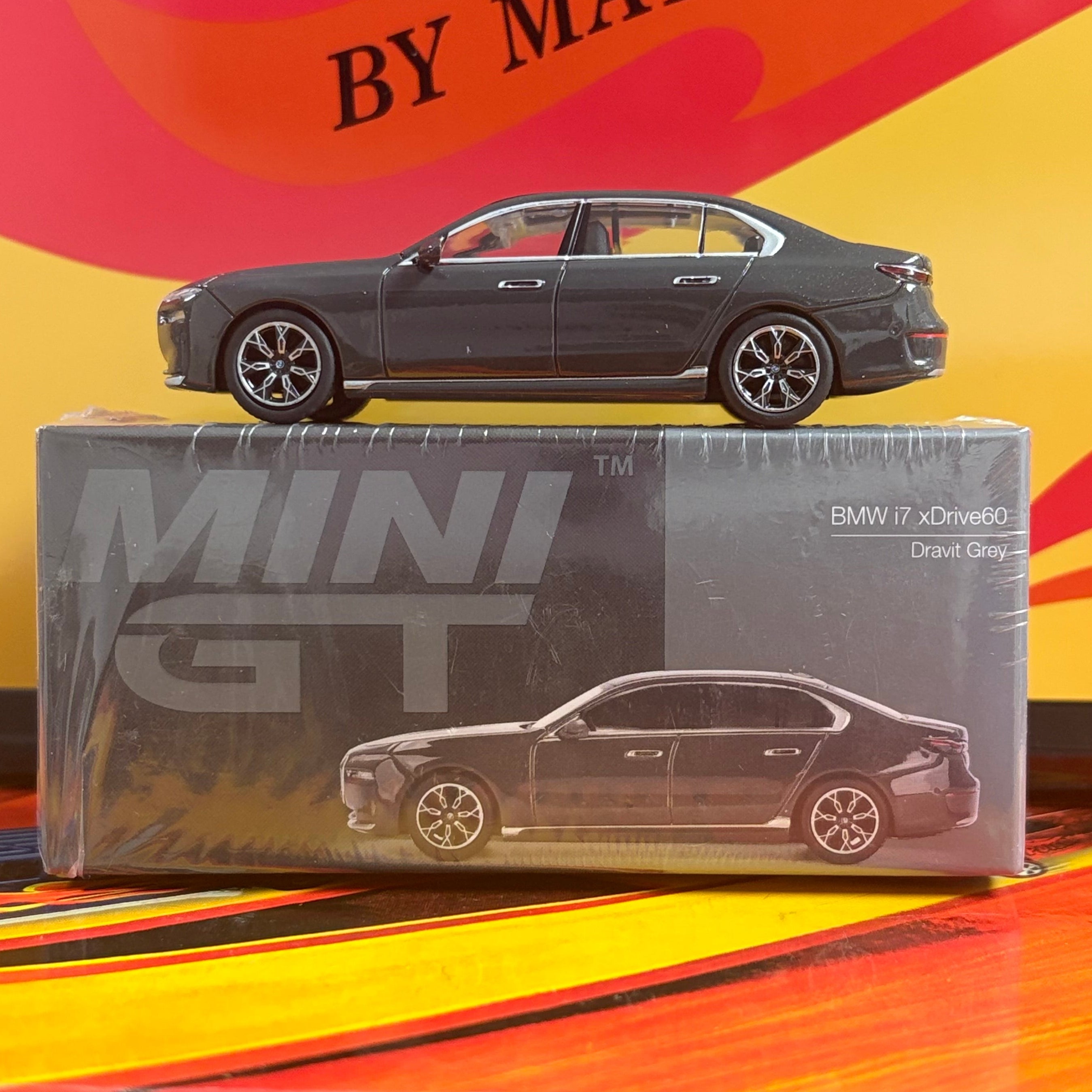 Mini GT #818 BMW i7 xDrive60 (LHD)
