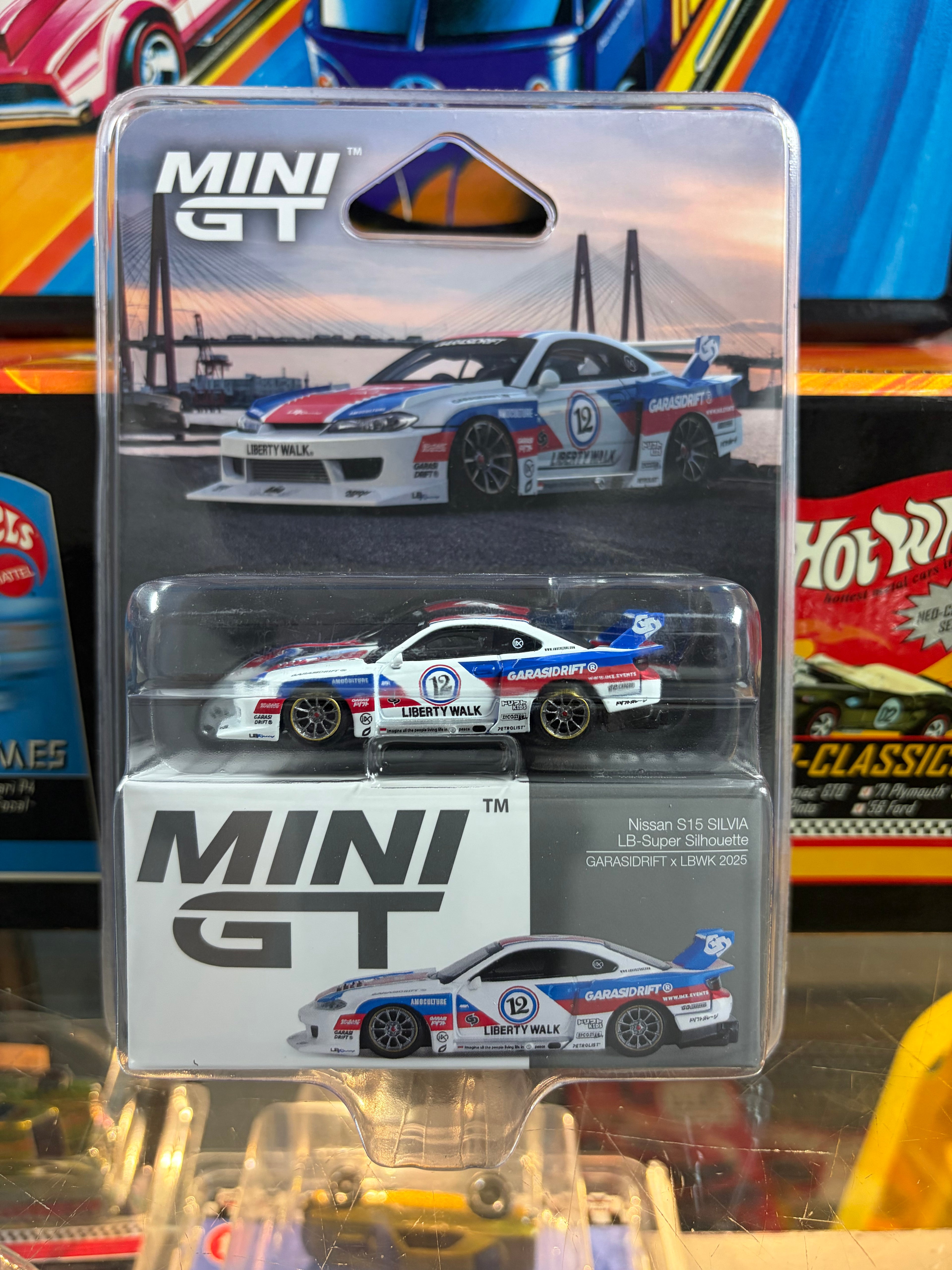 Mini GT #1022 Nissan LB-Super Silhouette S15 SILVIA GARASIDRIFT x LBWK 2025