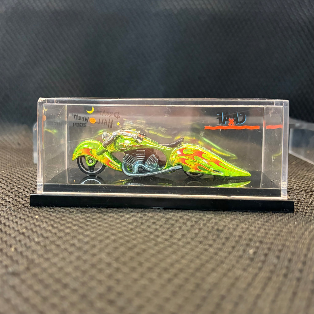 Hot Wheels 2004 Dream Halloween Crooze W-OOZIE Bike
