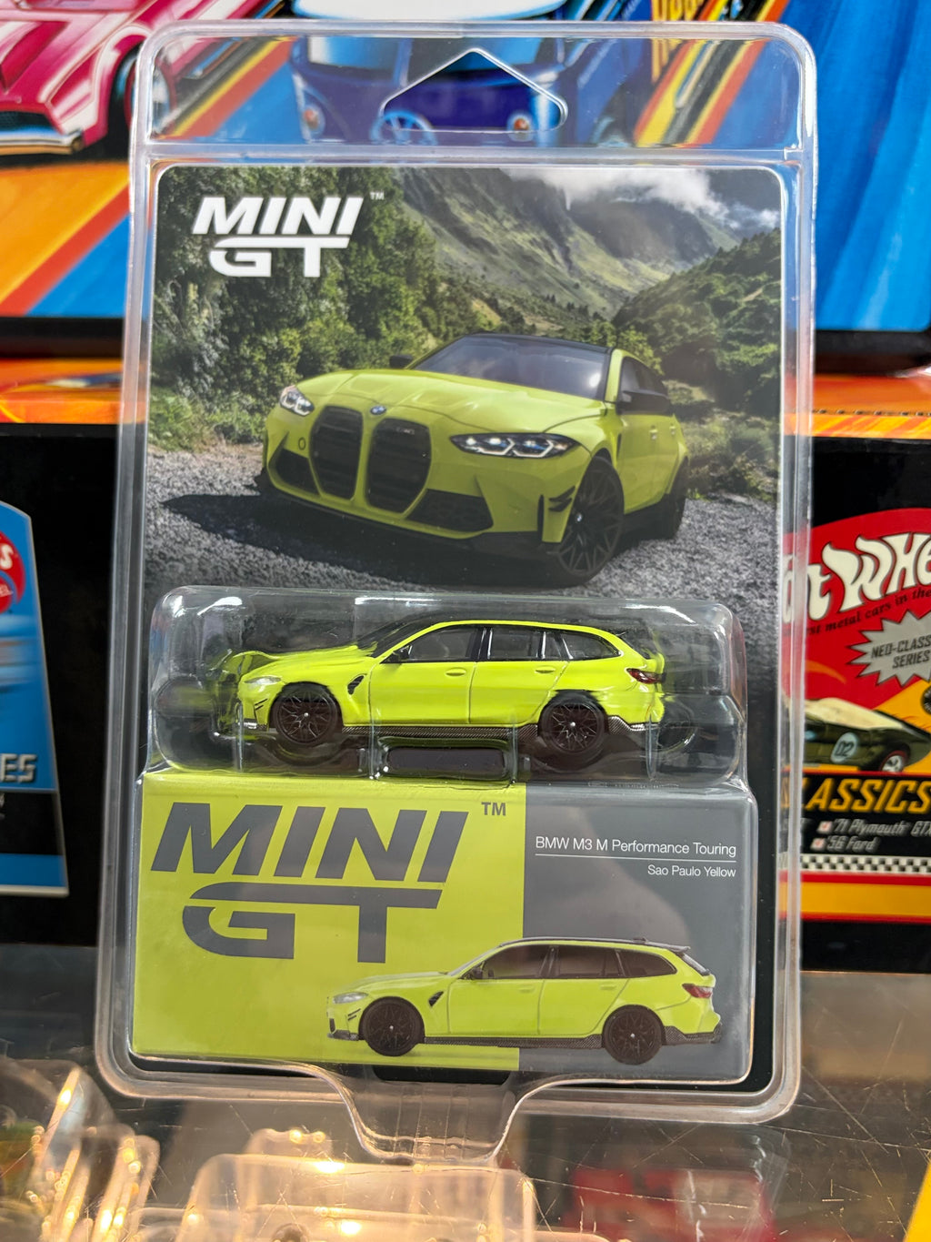 Mini GT #1102 1:64 BMW M3 M Performance Touring Sao Paulo Yellow
