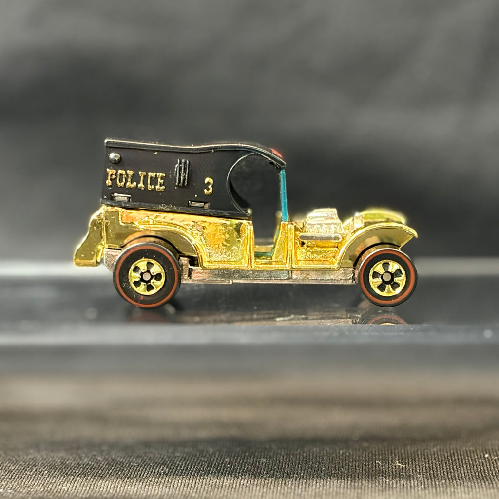 Hot Wheels FAO Schwarz Paddy Wagon Gold Series II