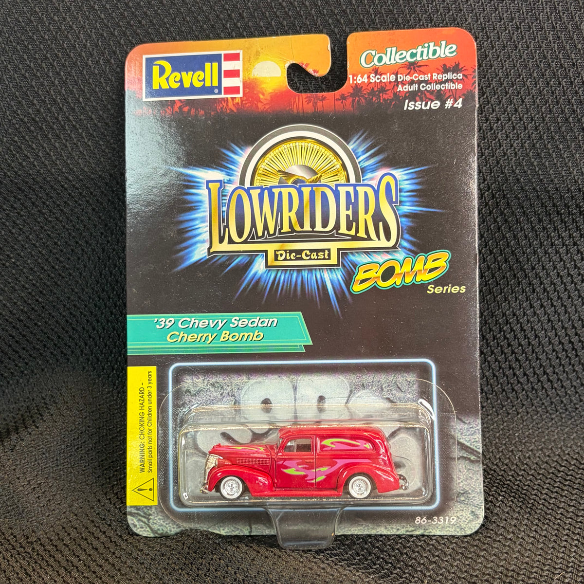 Revell Lowriders Bomb Series '39 Chevy Sedan Cherry Bomb! Issue #4
