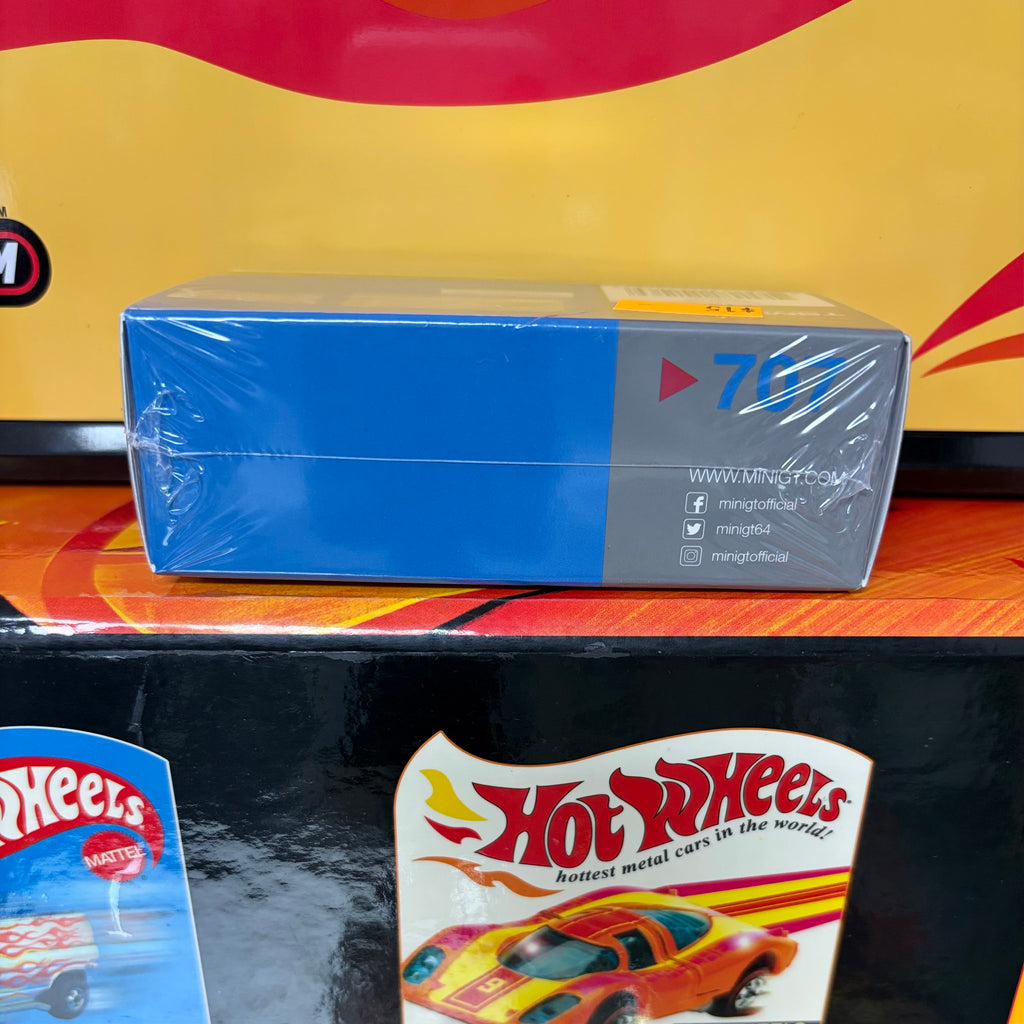 Mini GT #707 Porsche 901 1963 'Quickblau' Blue (LHD)