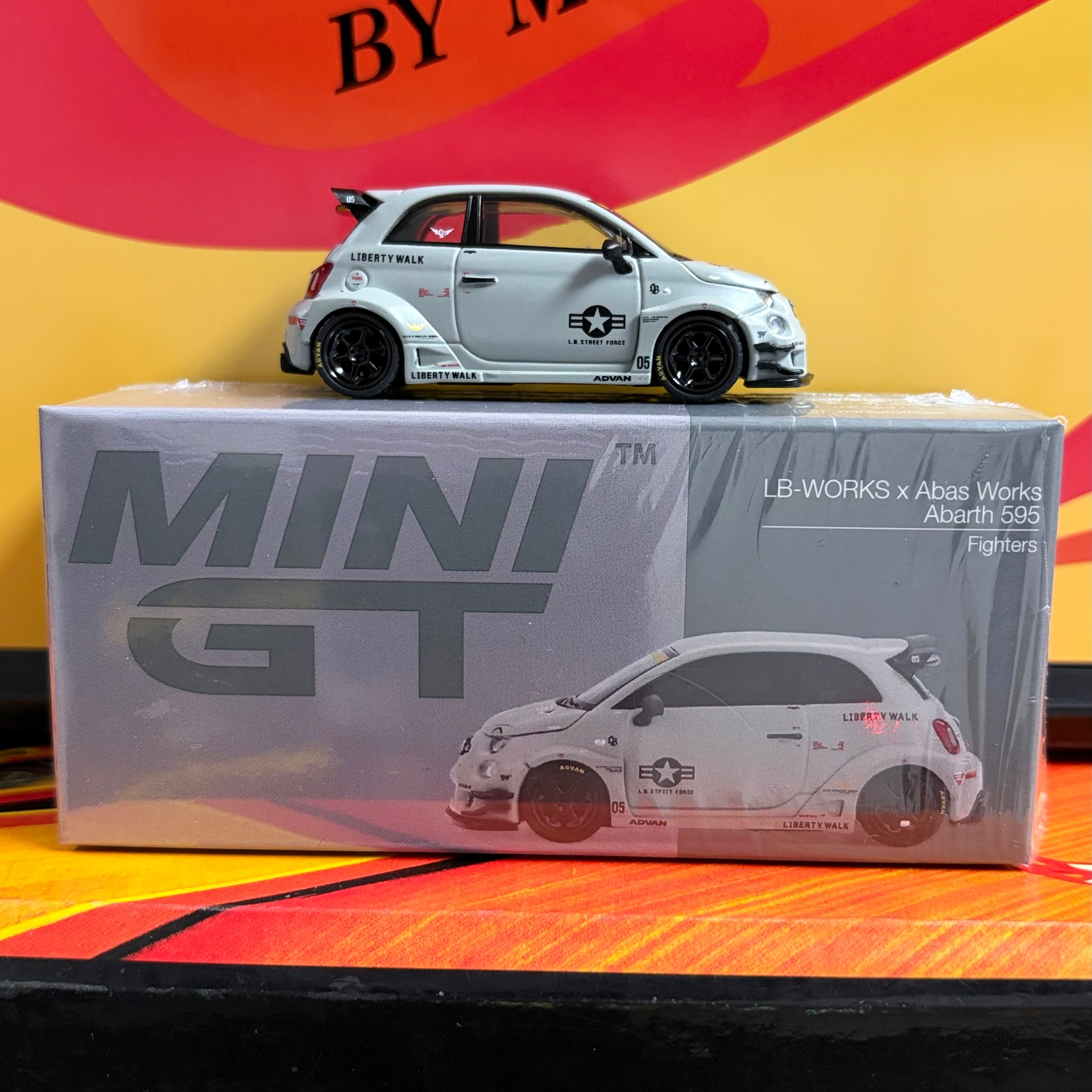 Mini GT #1064 Fiat Abarth 595 LB-Works x Abas Works Fighters (LHD)