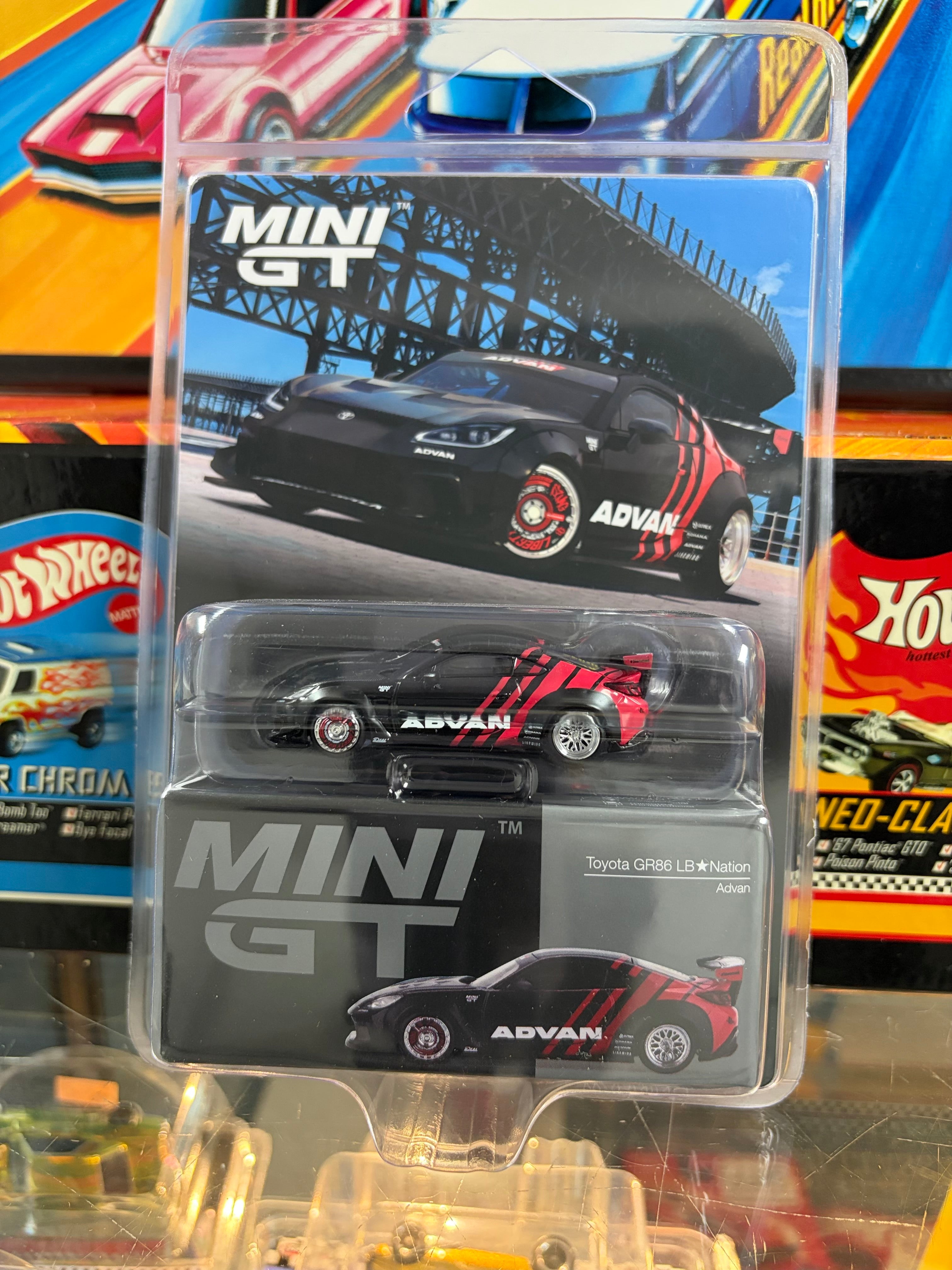 Mini GT #1173 Toyota GR86 LB Nation ADVAN