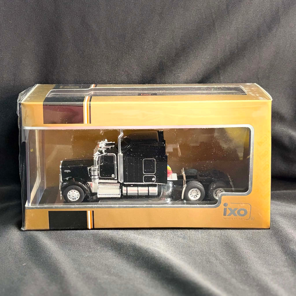 IXO 1990 Kenworth W900 - Black