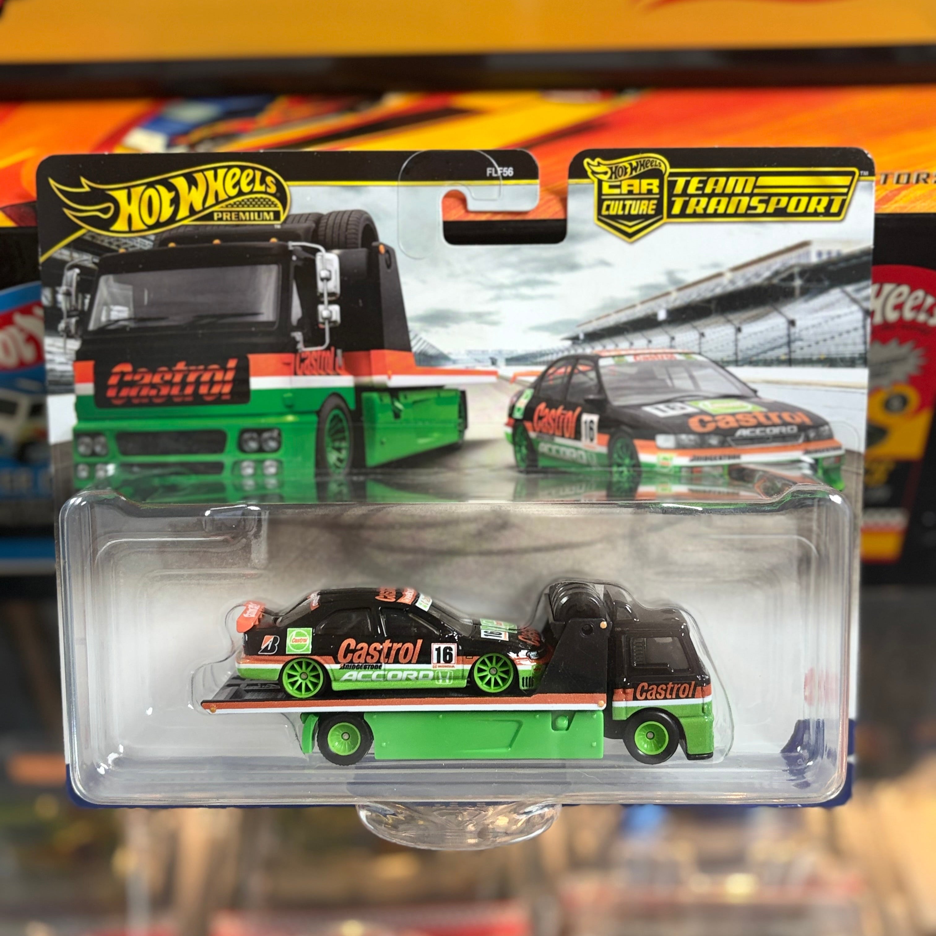 Hot Wheels Car Culture Team Transport #65 '96 Honda Accord & Fleet Street