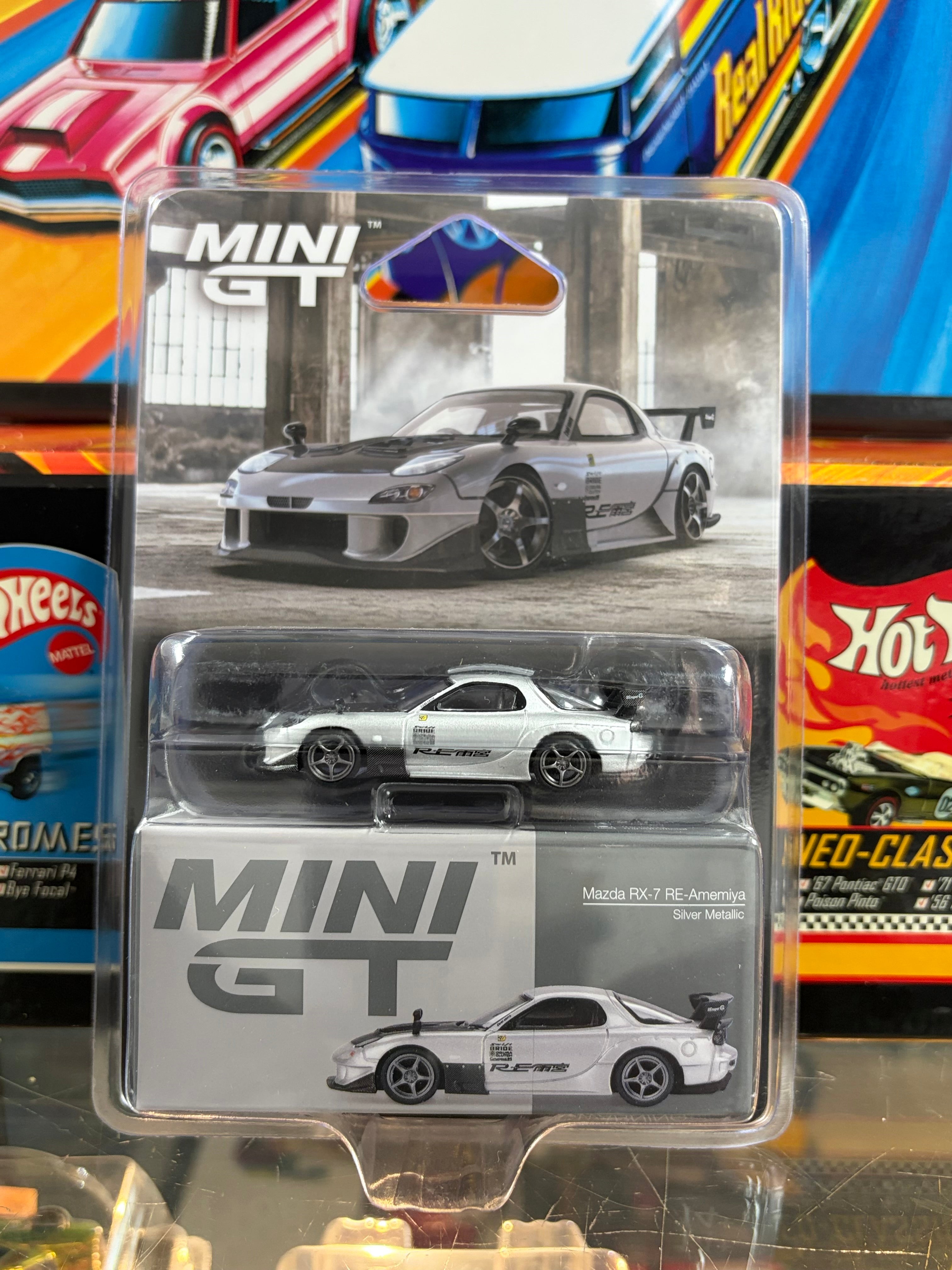 Mini GT #1106 Mazda RX-7 RE-Amemiya Silver Metallic