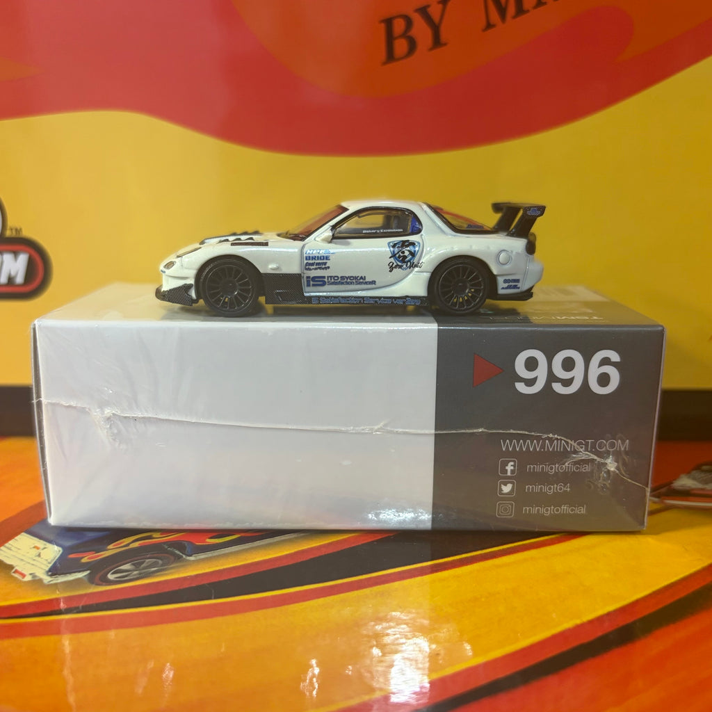 Mini GT #996 Mazda RX-7 FD3S RE Amemiya (RHD)