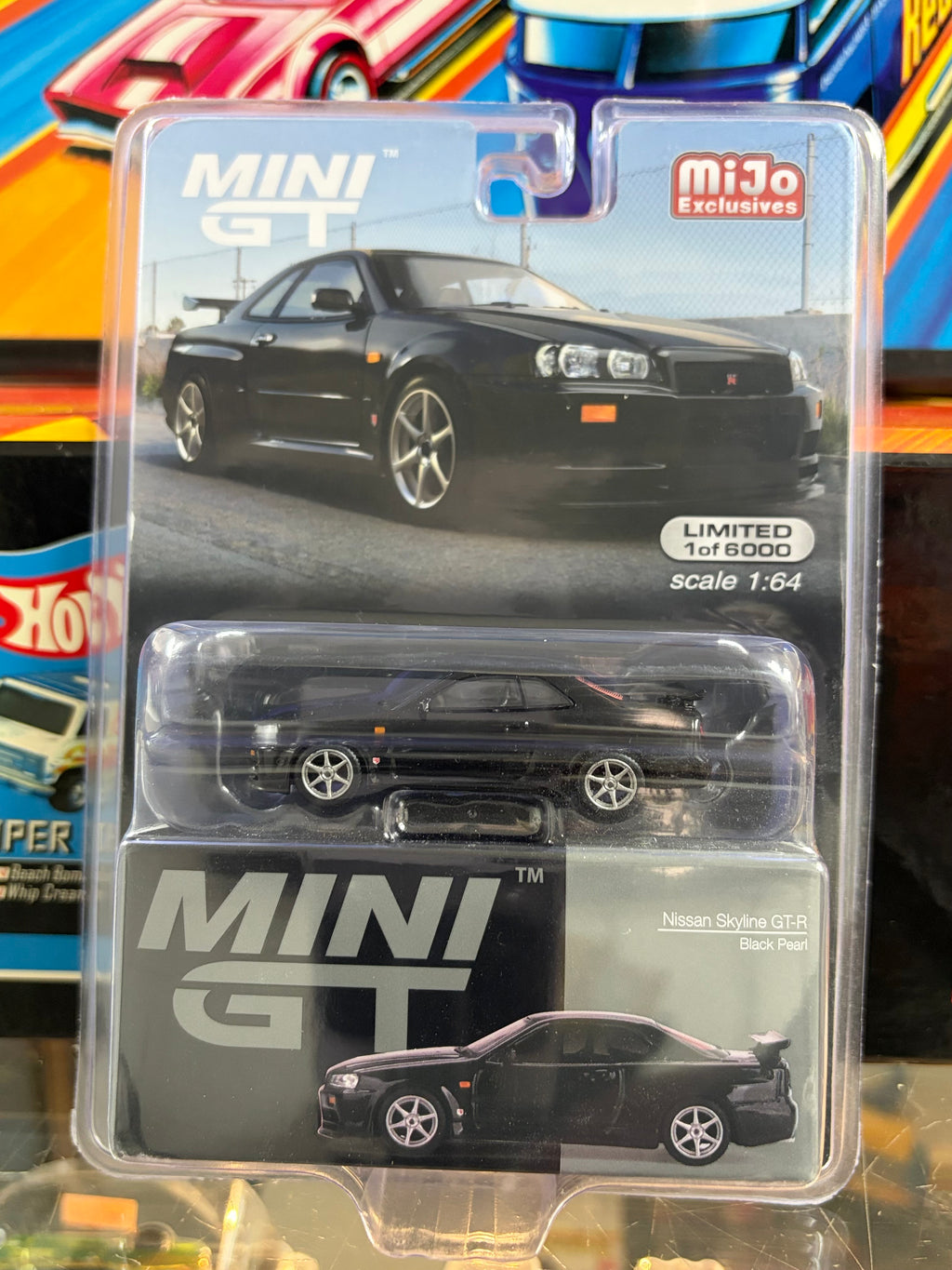 Mini GT #570 1:64 Nissan Skyline GT-R (R34) V-Spec Black Pearl #570