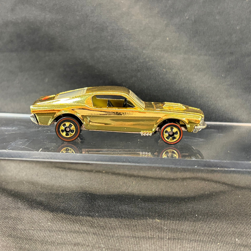 Hot Wheels FAO Schwarz Gold Custom Mustang 1968