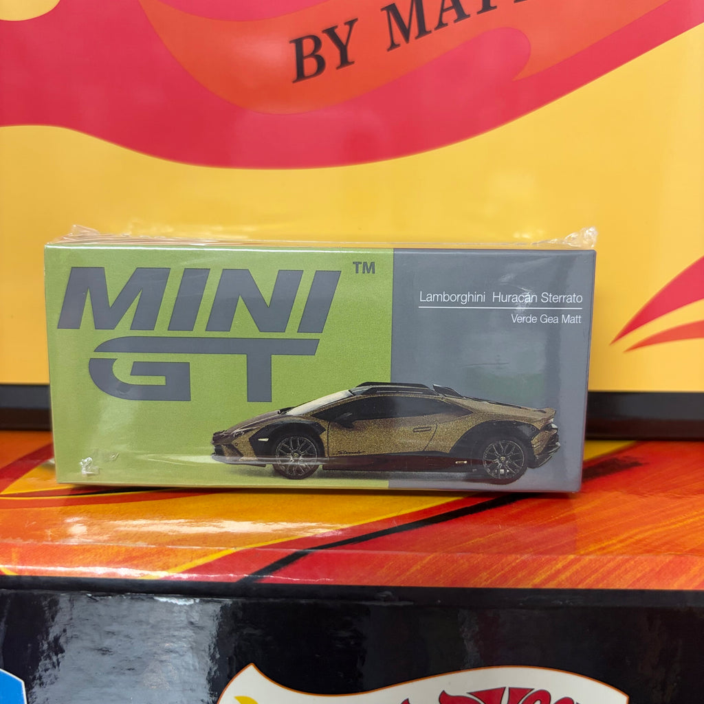 Mini GT #779 Lamborghini Huracán Sterrato (LHD)