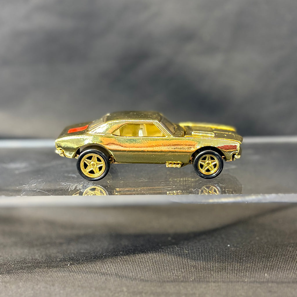 Hot Wheels '67 Camaro – 1995 FAO Schwarz Gold Series II