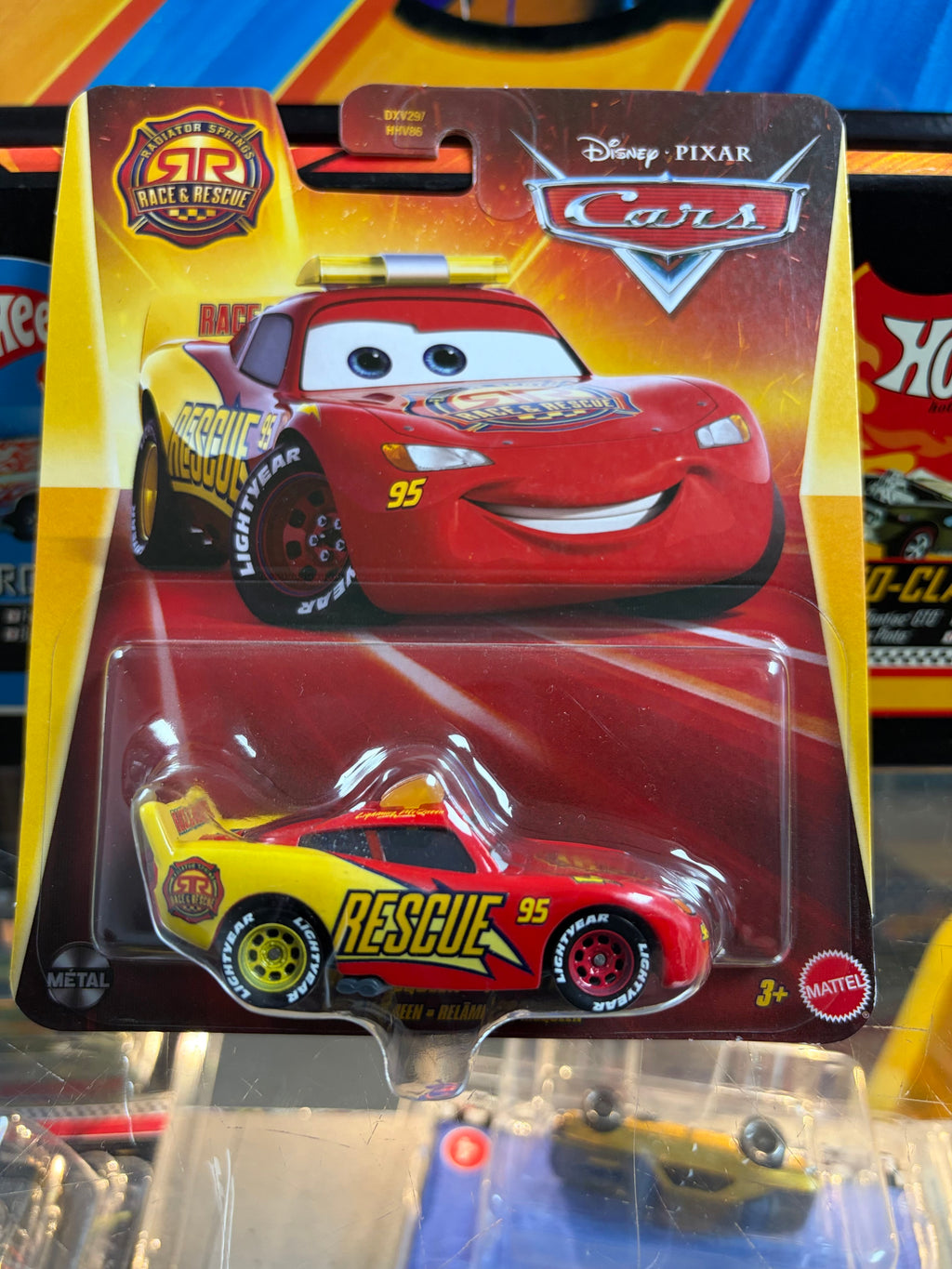 Disney Pixar Cars JDG59 1:55 Metal Radiator Springs Race and Rescue Lightning McQueen