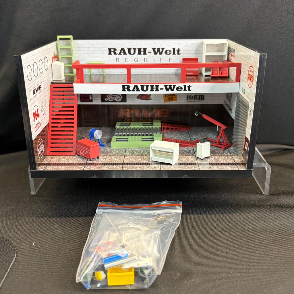 Motorhelix 1:64 RWB RAUH-Welt Garage Workshop Diorama