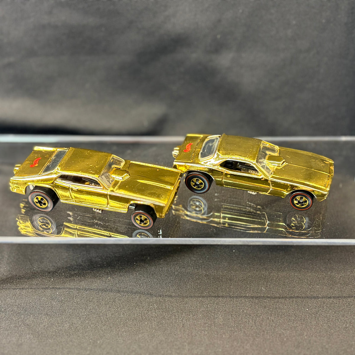 Hot Wheels Redline Mongoose & Snake – 1969/1995 FAO Schwarz Gold Series II