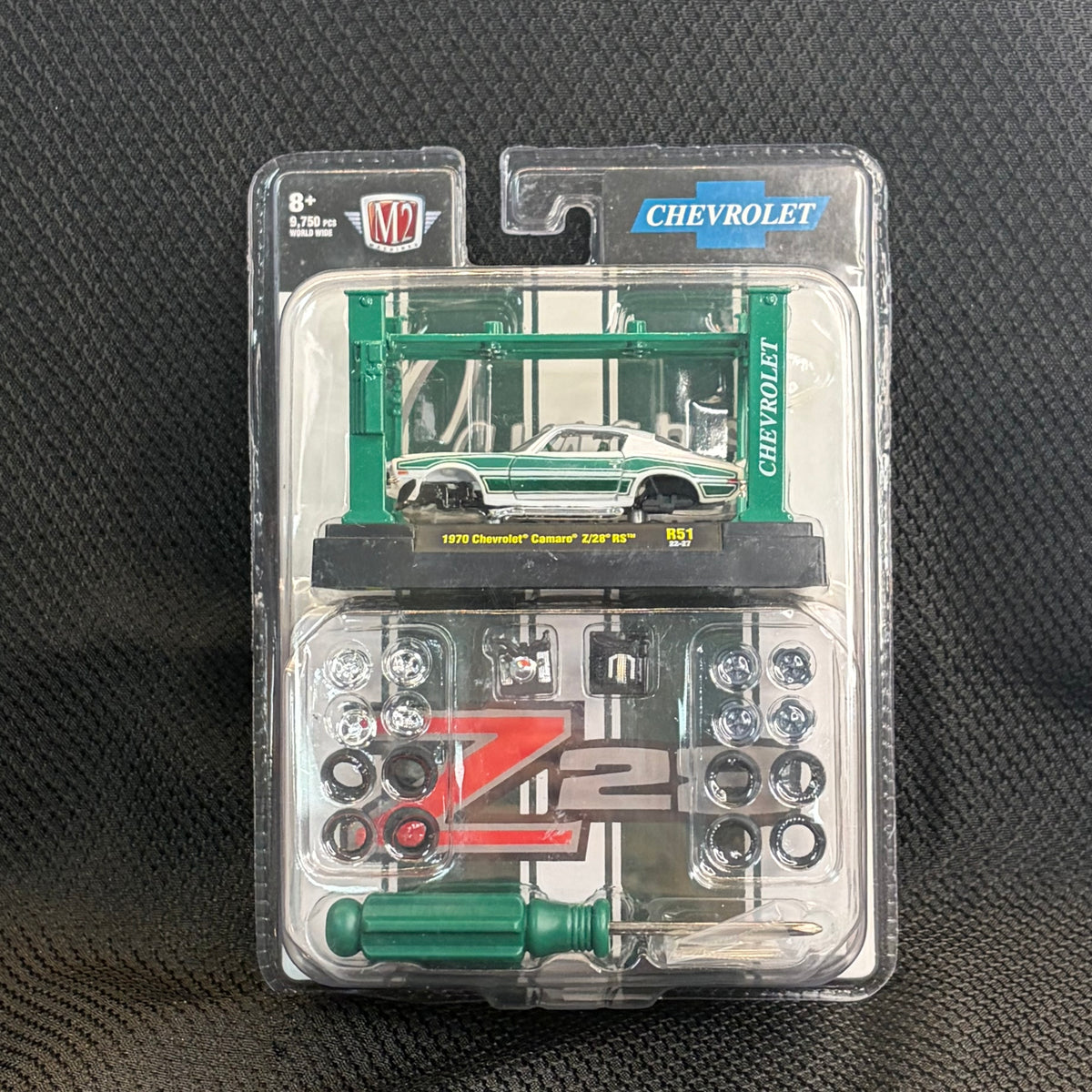 M2 Machines 1970 Chevrolet Camaro Z/28 RS Model Kit