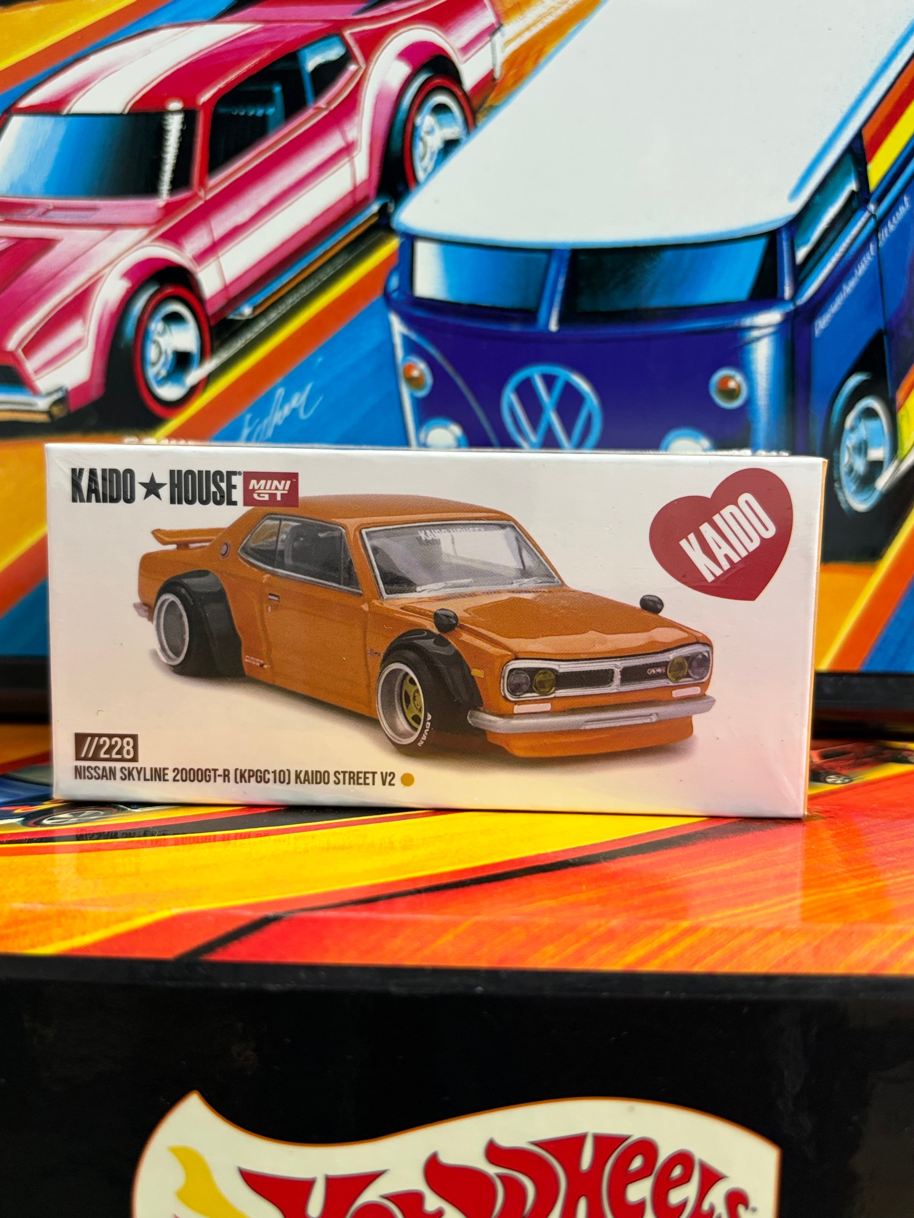 Kaido House x Mini GT Nissan Skyline 2000 GT-R (KPGC10) Kaido Street V2