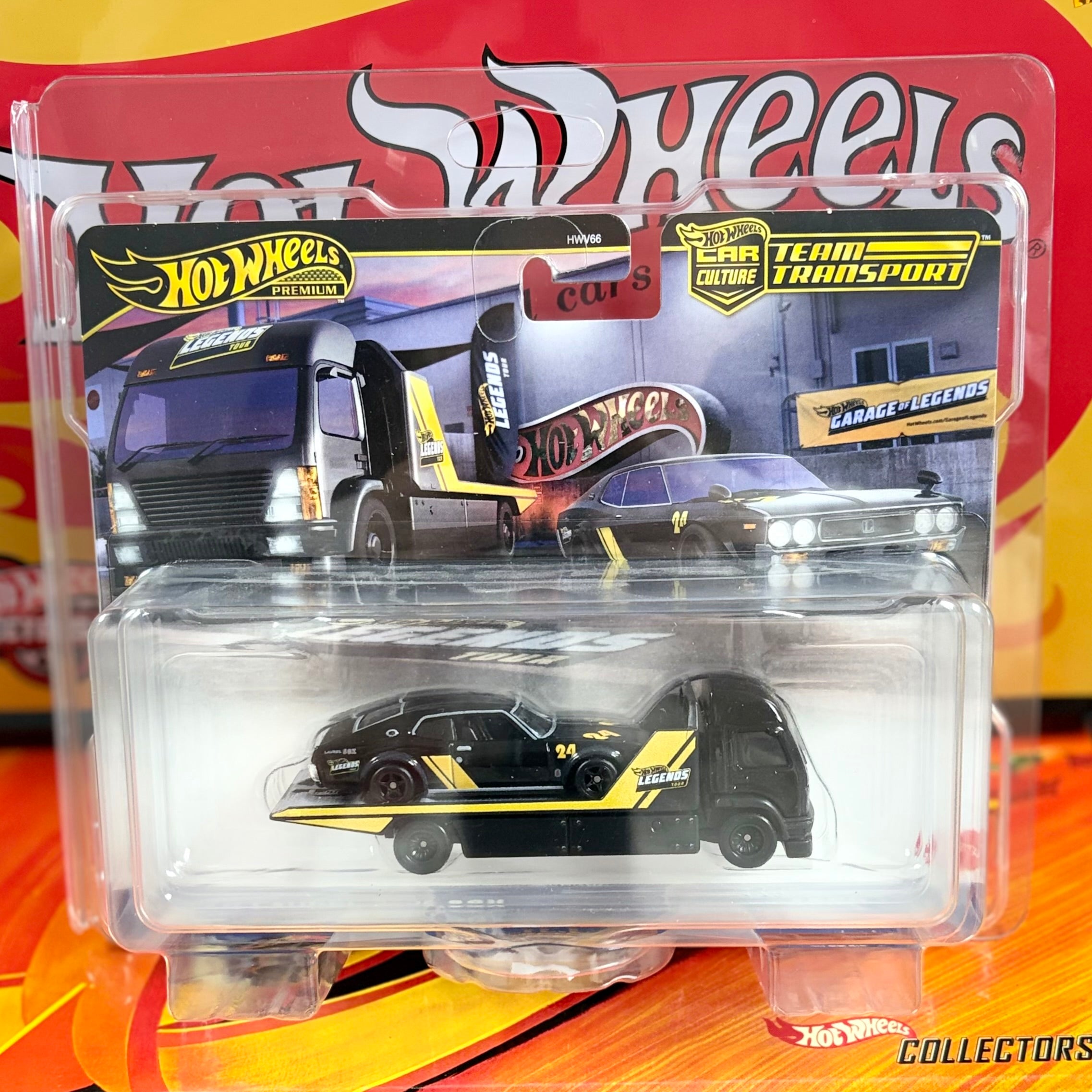 Hot Wheels 2024 Legends Tour Team Transport Nissan Laurel 2000 SGX with Aero Lift