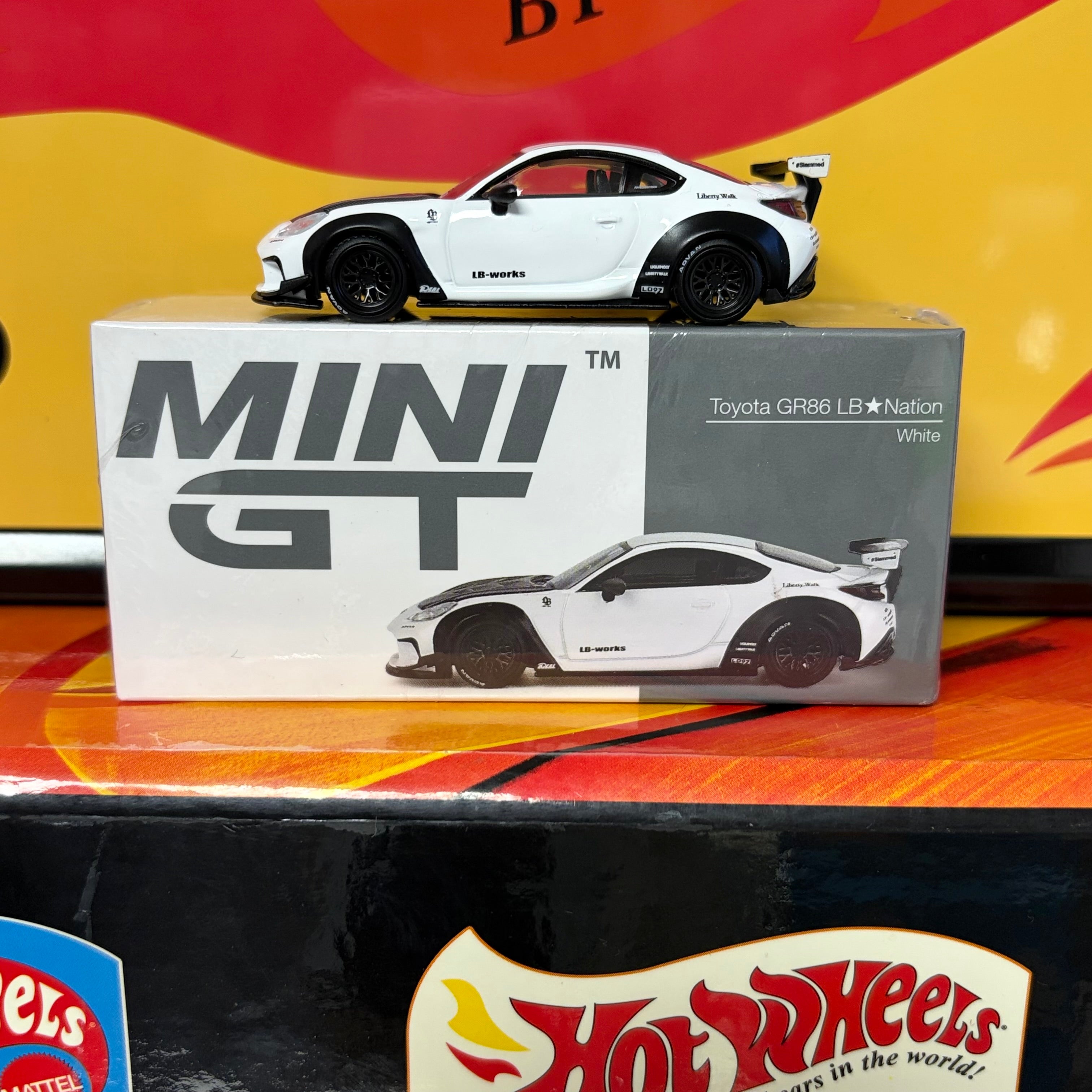 Mini GT #769 Toyota GR 86 LB Nation (RHD)